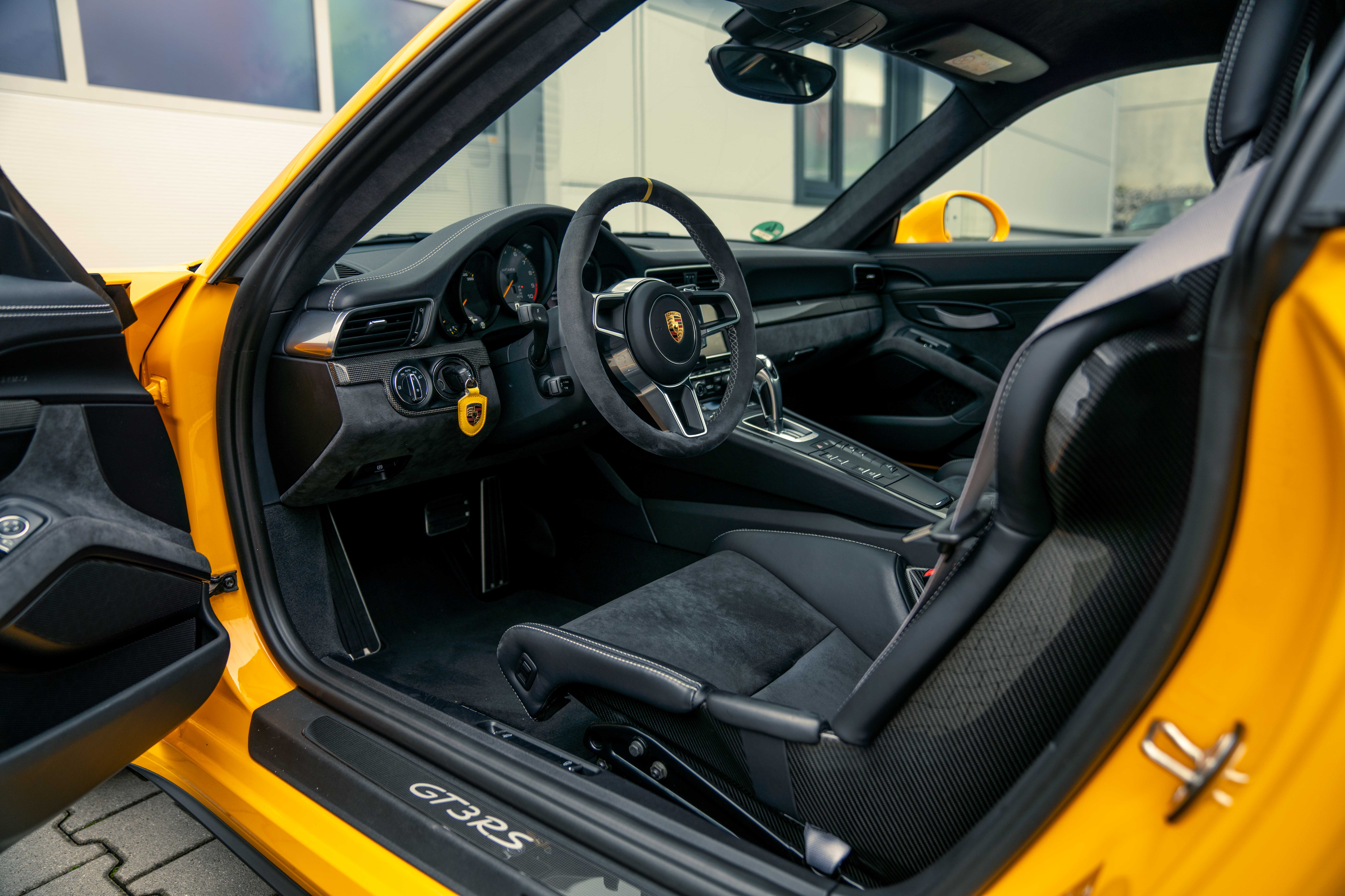 2016 Porsche 991.1 GT3 RS, 9/12