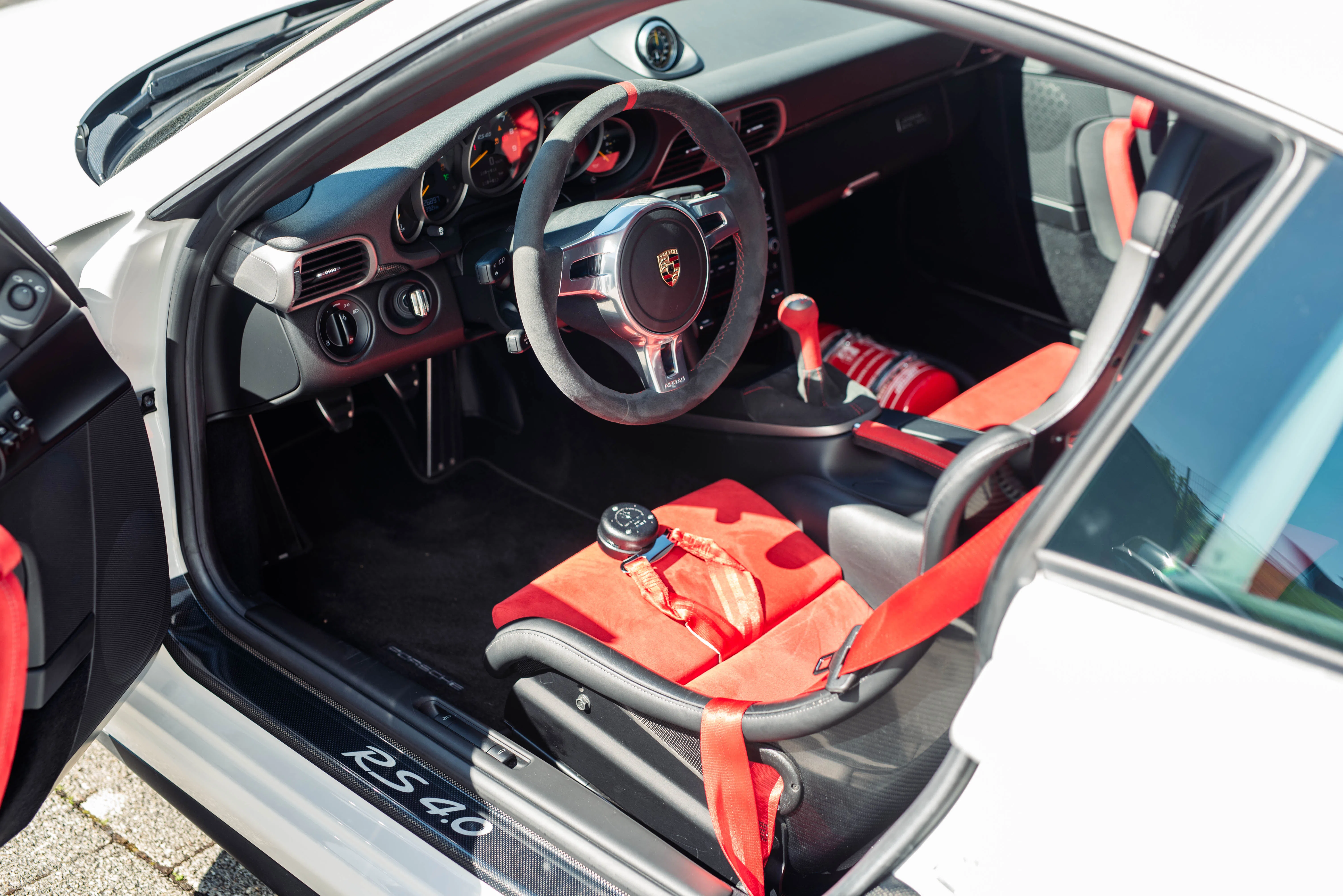 2011 Porsche 997 GT3 RS 4.0 interior, dashboard