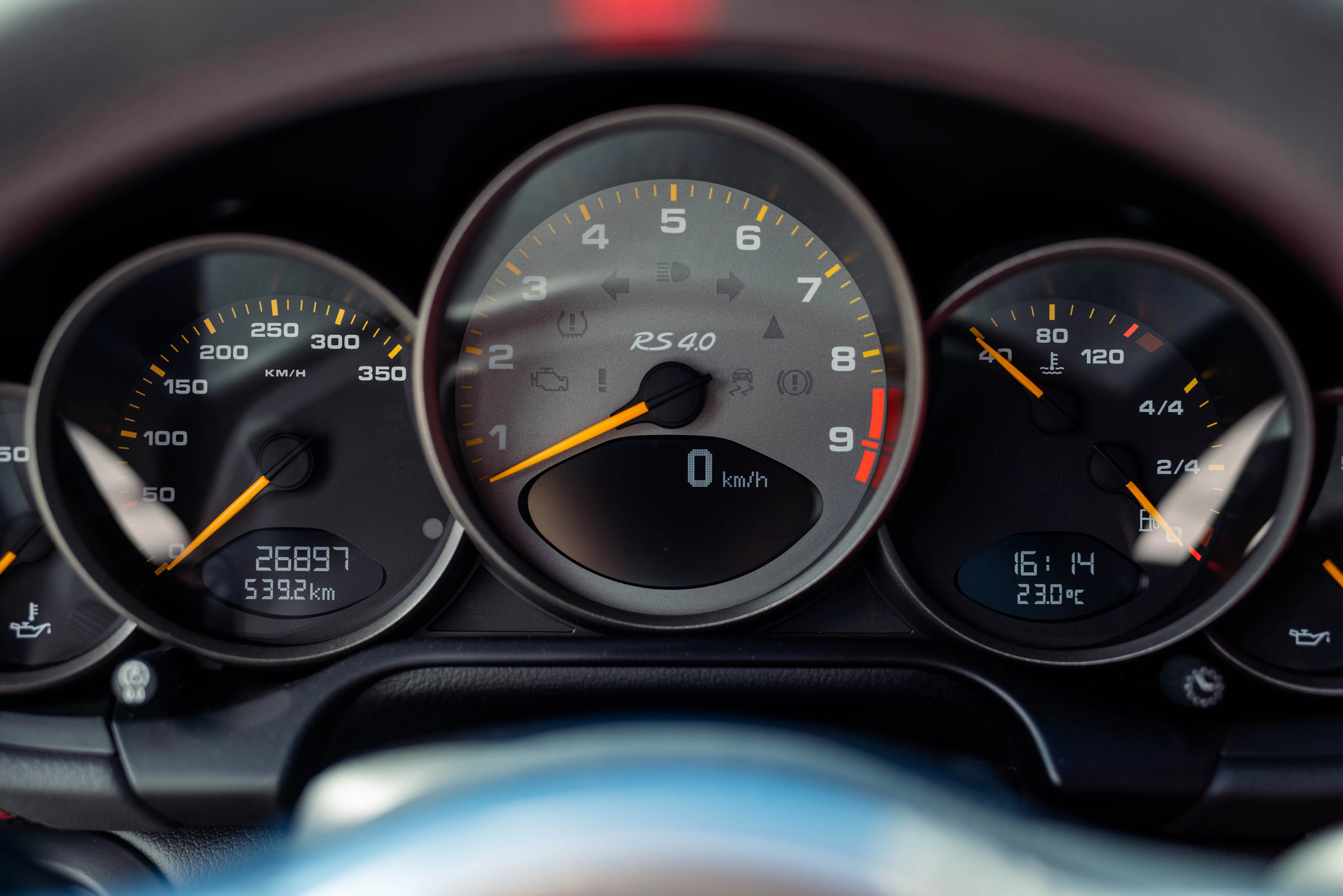 2011 Porsche 997 GT3 RS 4.0 interior