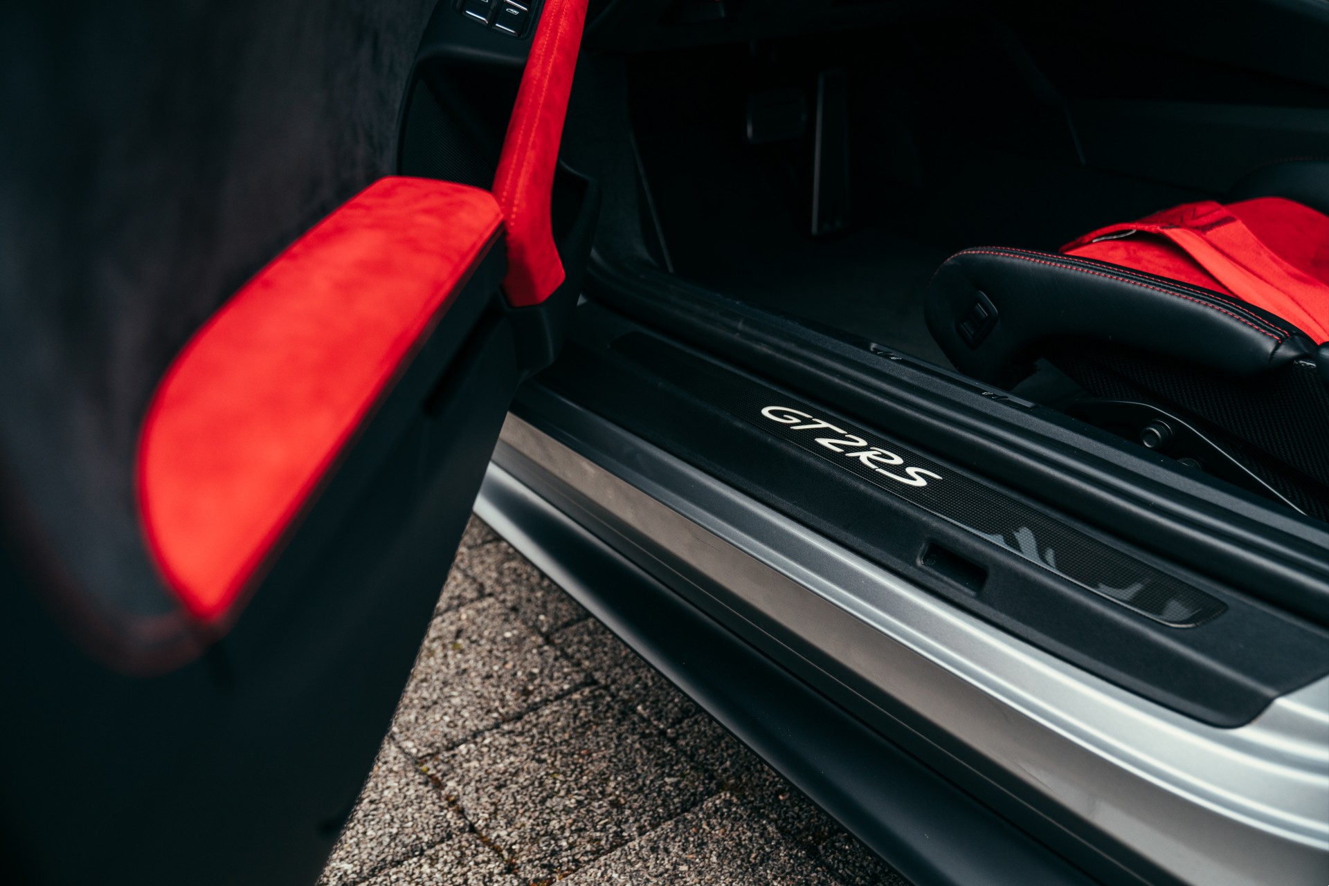 2018 Porsche 991.2 GT2 RS Weissach, 4/17