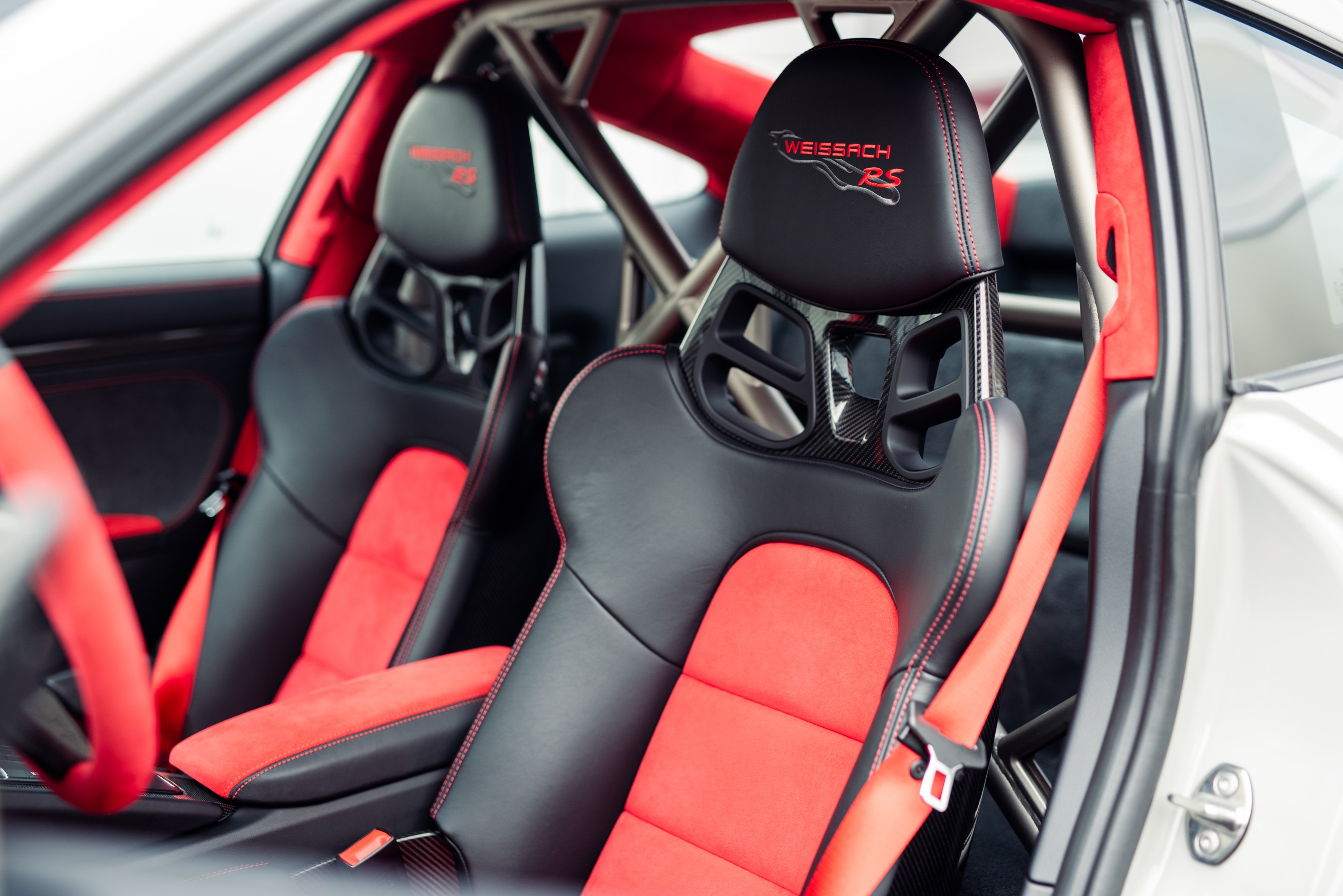 2018 Porsche 991 GT2 RS Weissach, 3/20