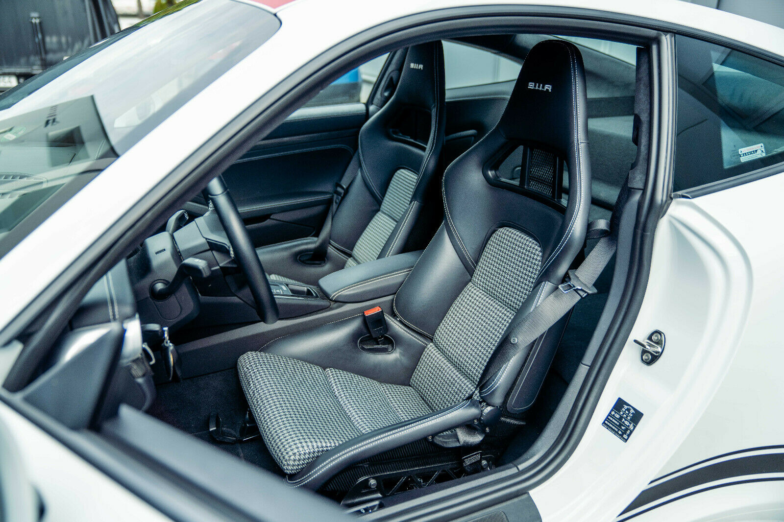 2016 Porsche 911 R, 3/19