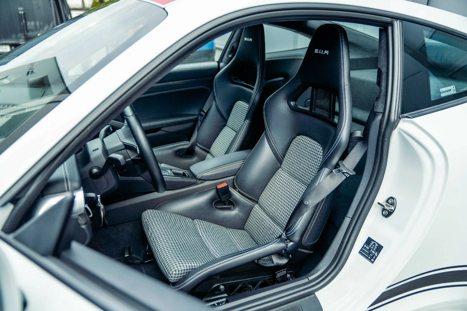 2016 Porsche 911 R interior, seats