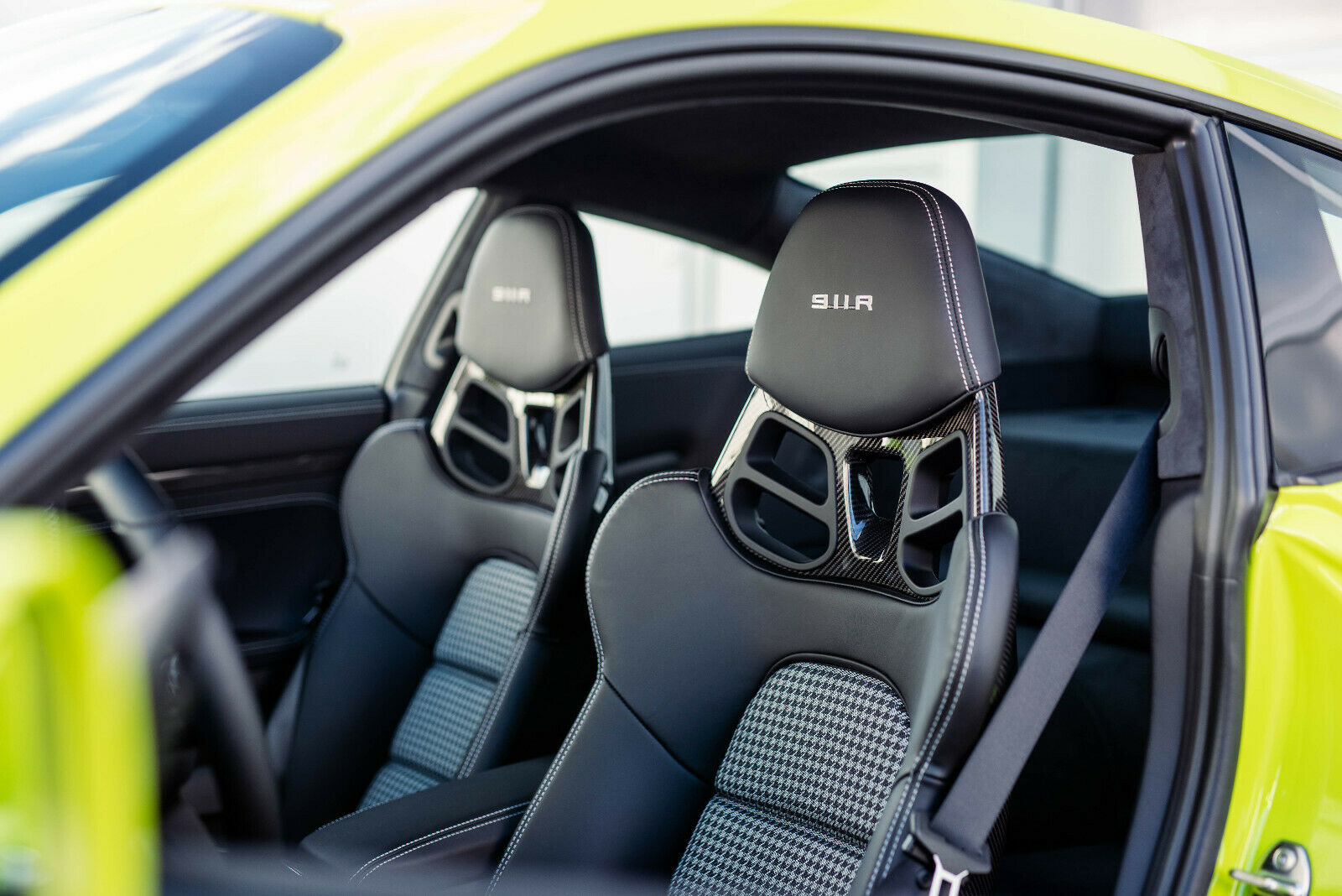 2016 Porsche 911 R, 6/19