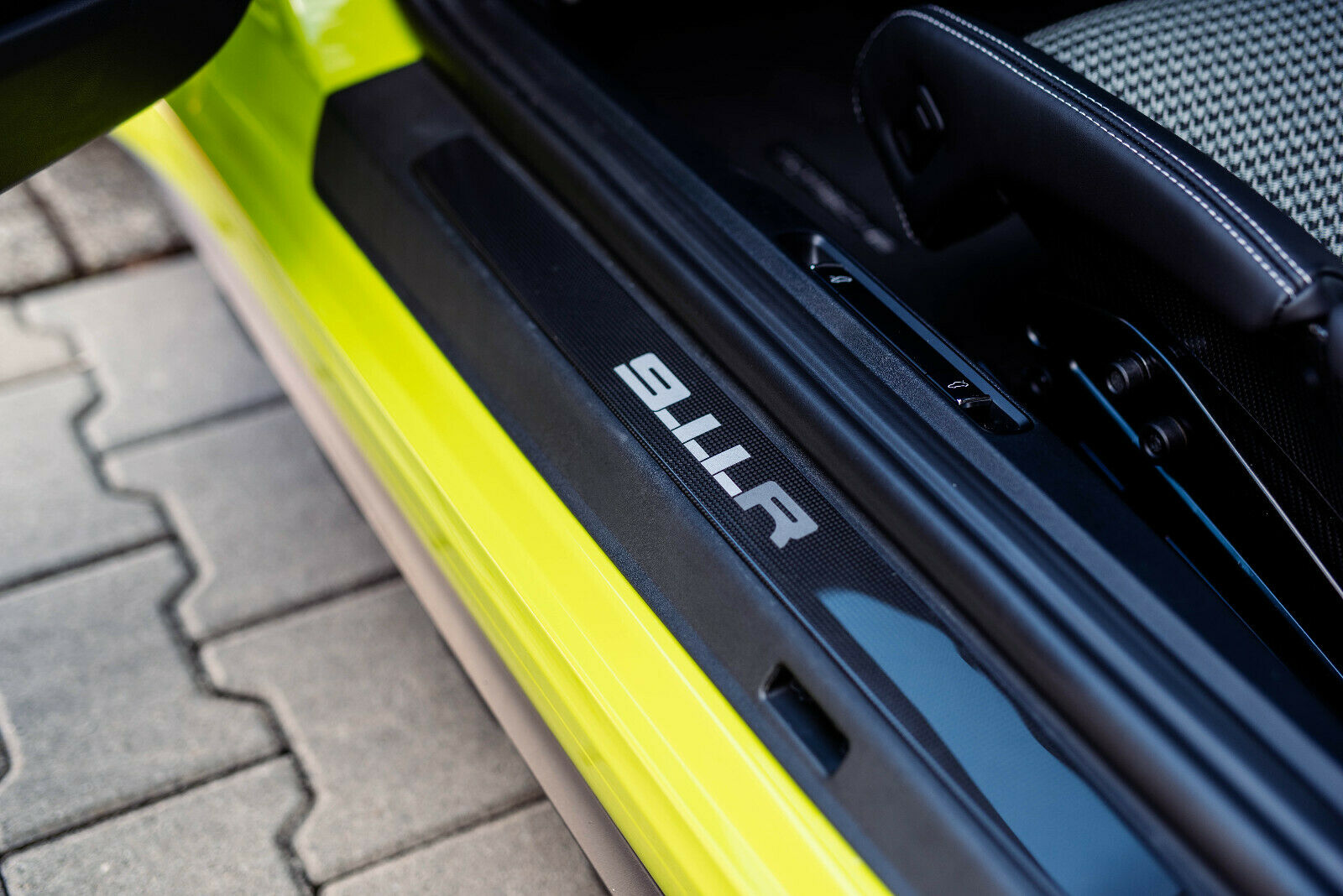 2016 Porsche 911 R, 12/19