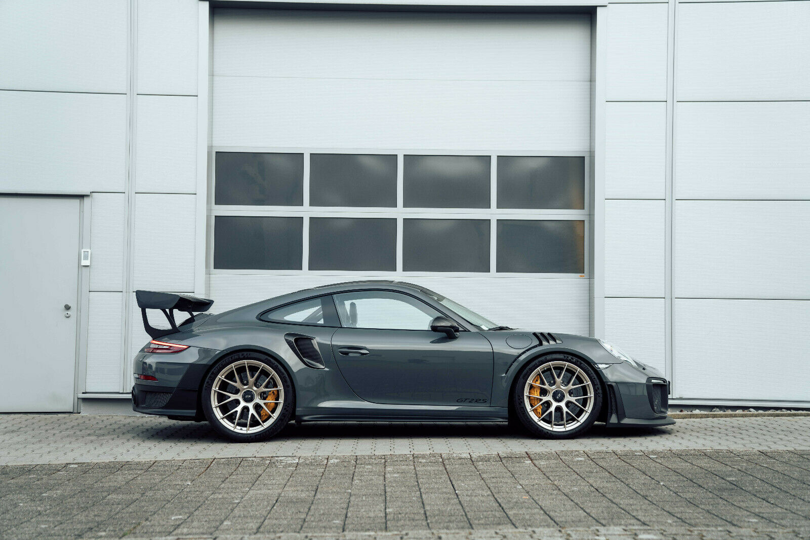 2018 Porsche 991 GT2 RS Weissach, 16/20