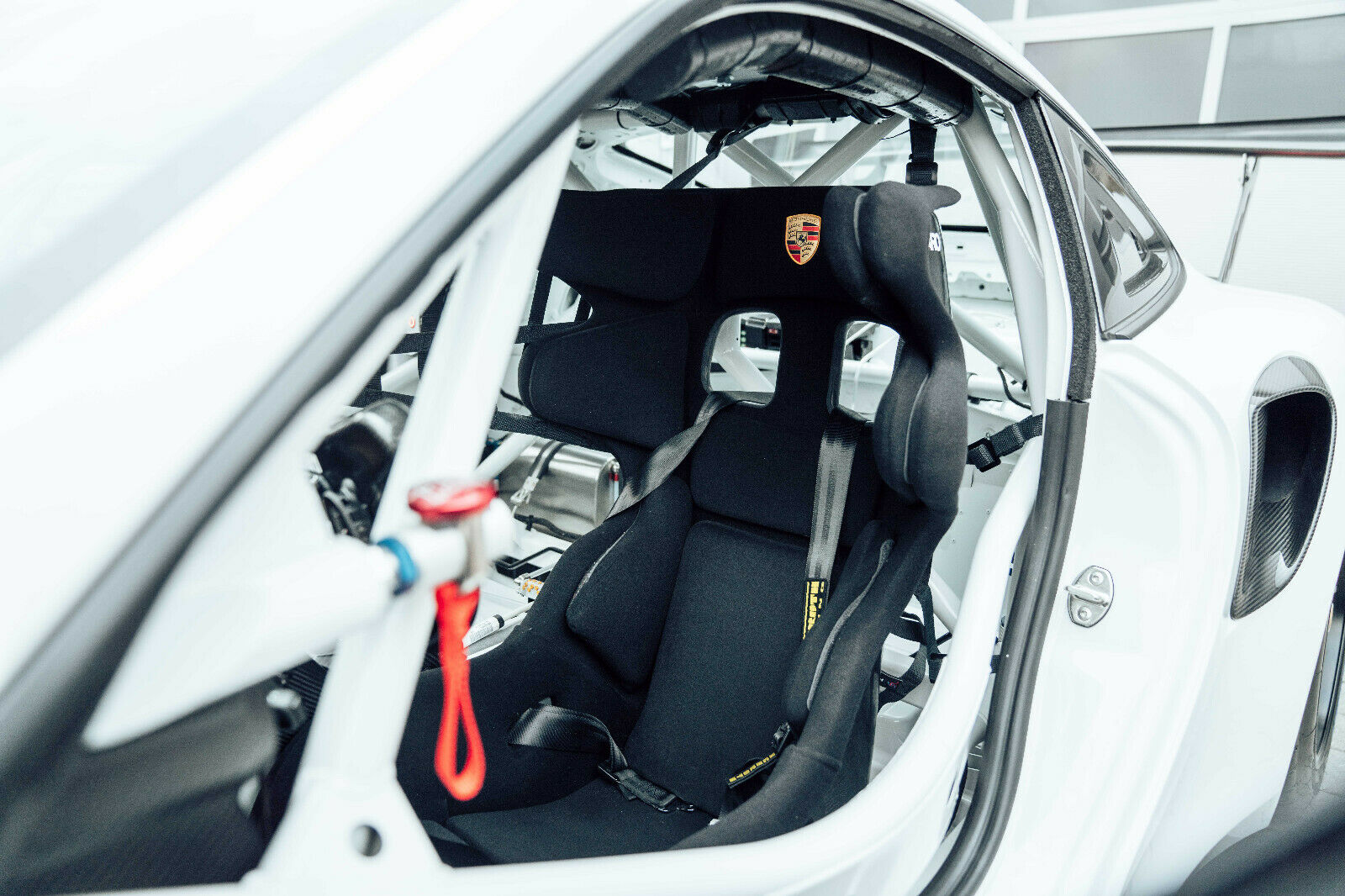 2019 Porsche 911 GT2 RS Clubsport, 6/20