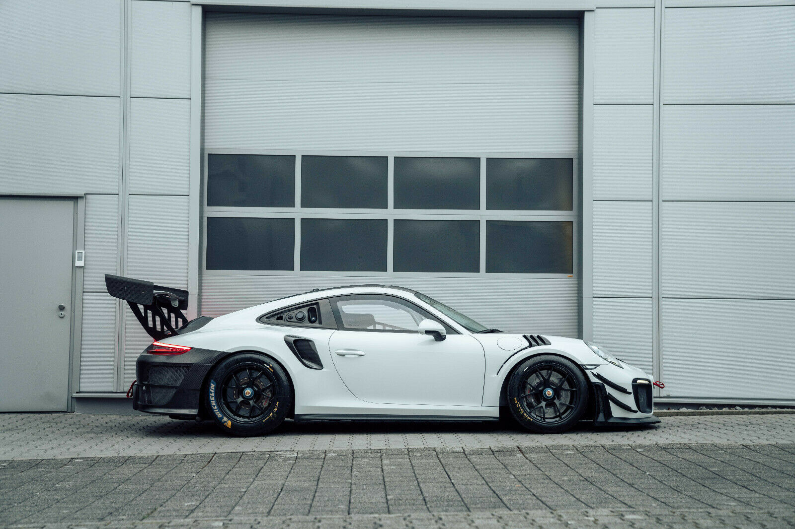 2019 Porsche 911 GT2 RS Clubsport, 16/20