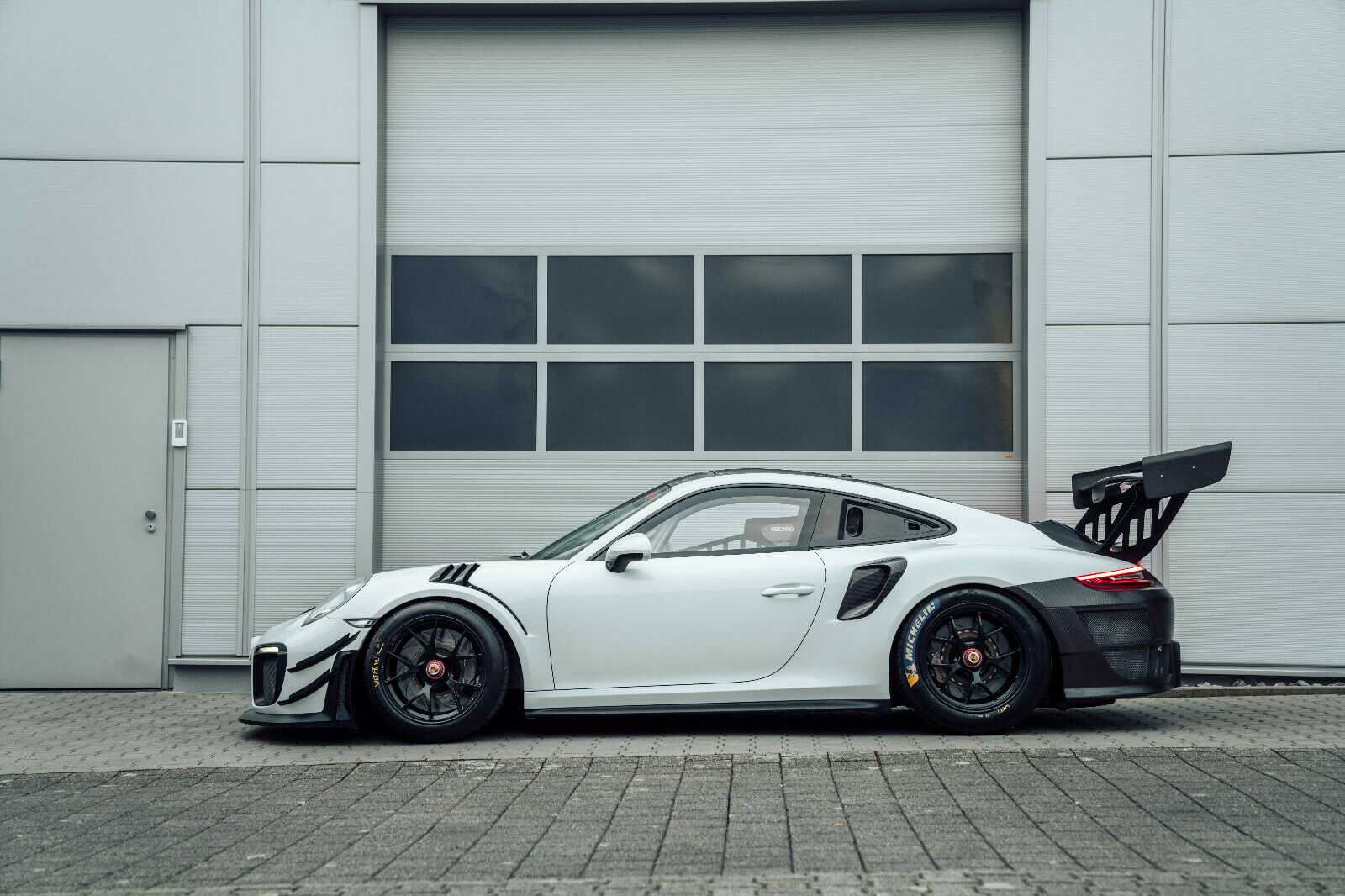 2019 Porsche 911 GT2 RS Clubsport, 19/20
