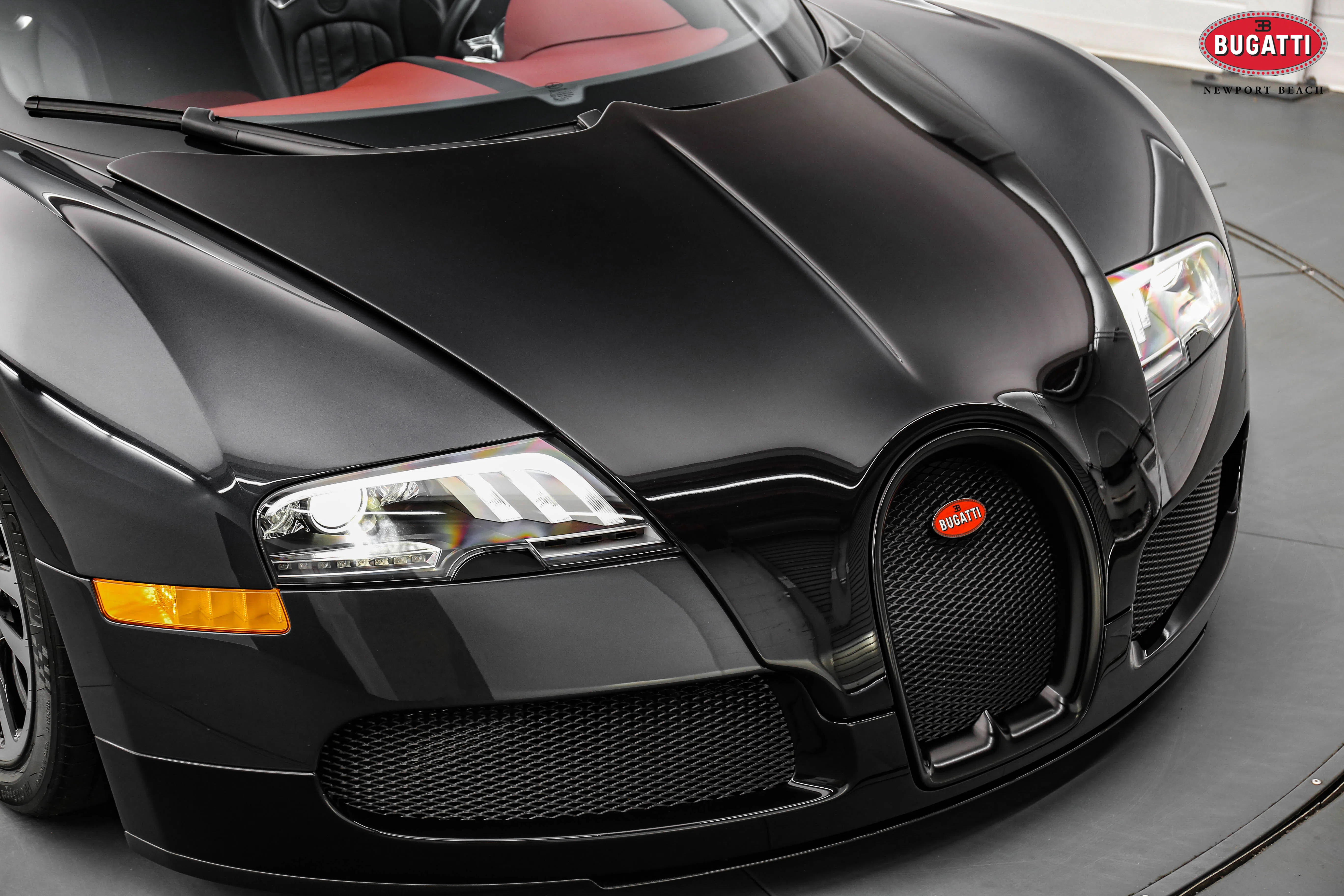 2010 Bugatti Veyron for sale, exterior, Black/Titanium Grey Metallic