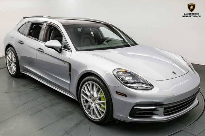 2018 Porsche Panamera 4