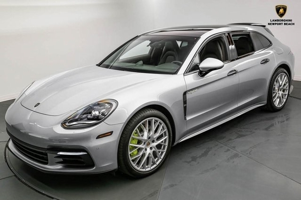 2018 Porsche Panamera 4, 3/19