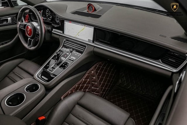 2018 Porsche Panamera 4, 14/19