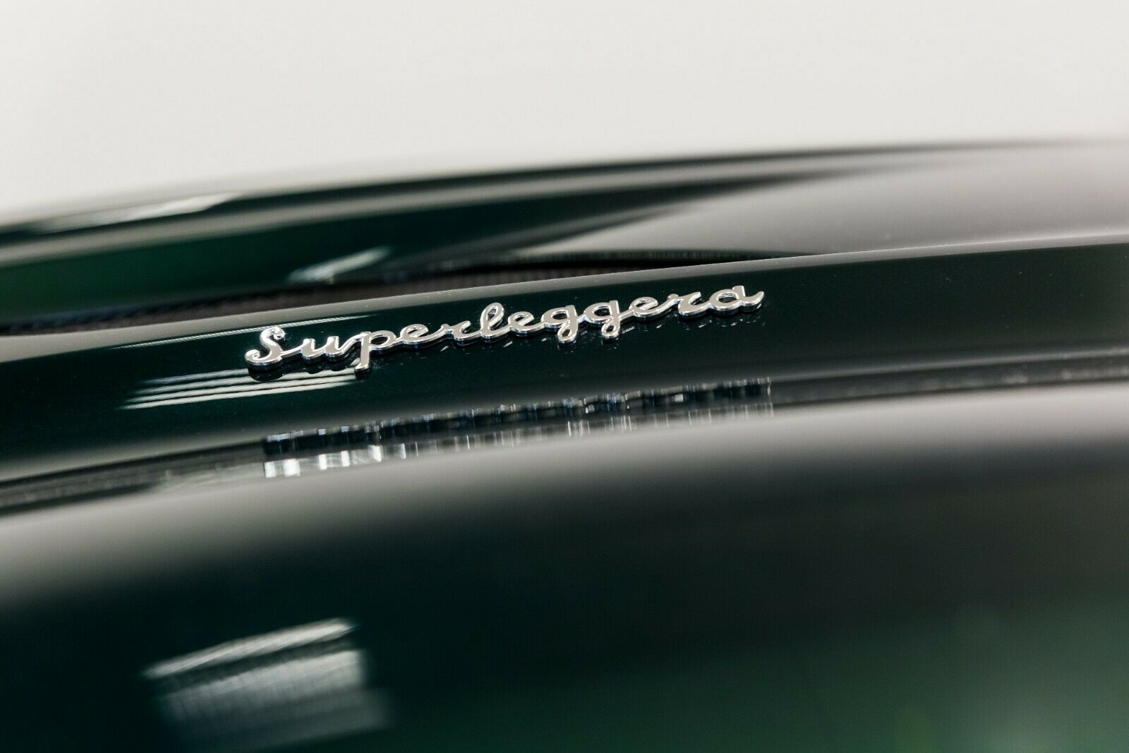 2022 Aston Martin DBS Superleggera V12 Volante by Q, 5/15