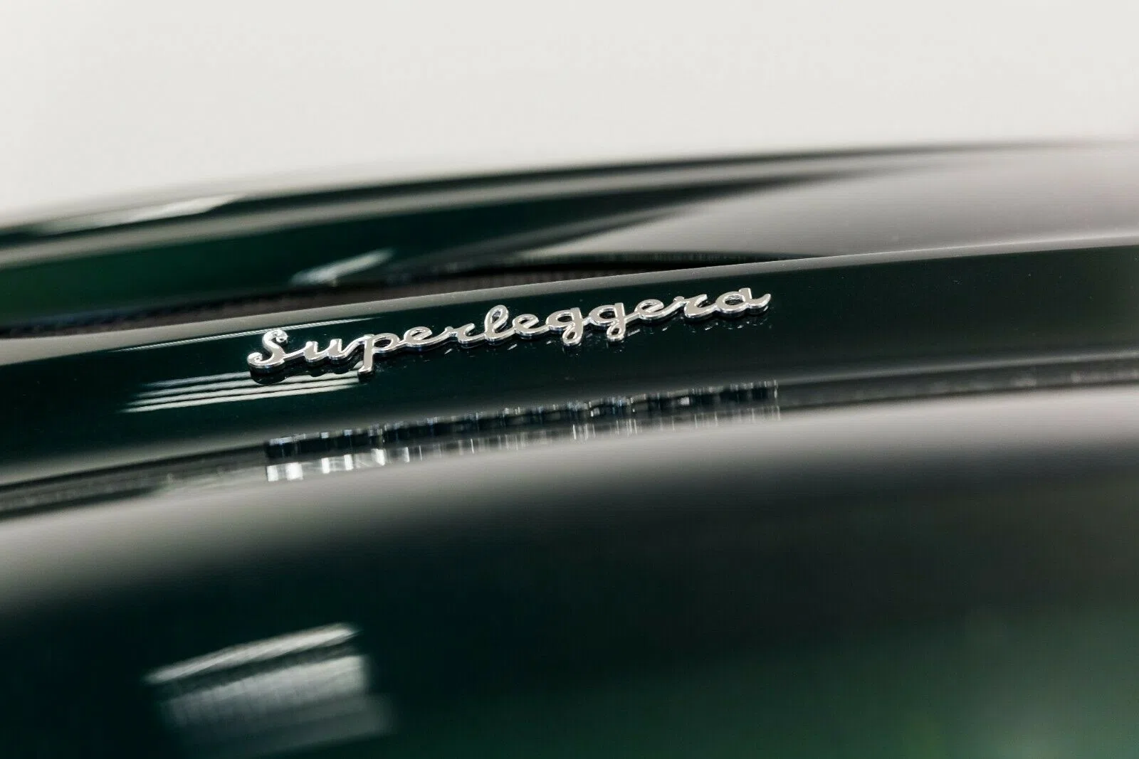 2022 Aston Martin DBS Superleggera V12 Volante by Q, detail