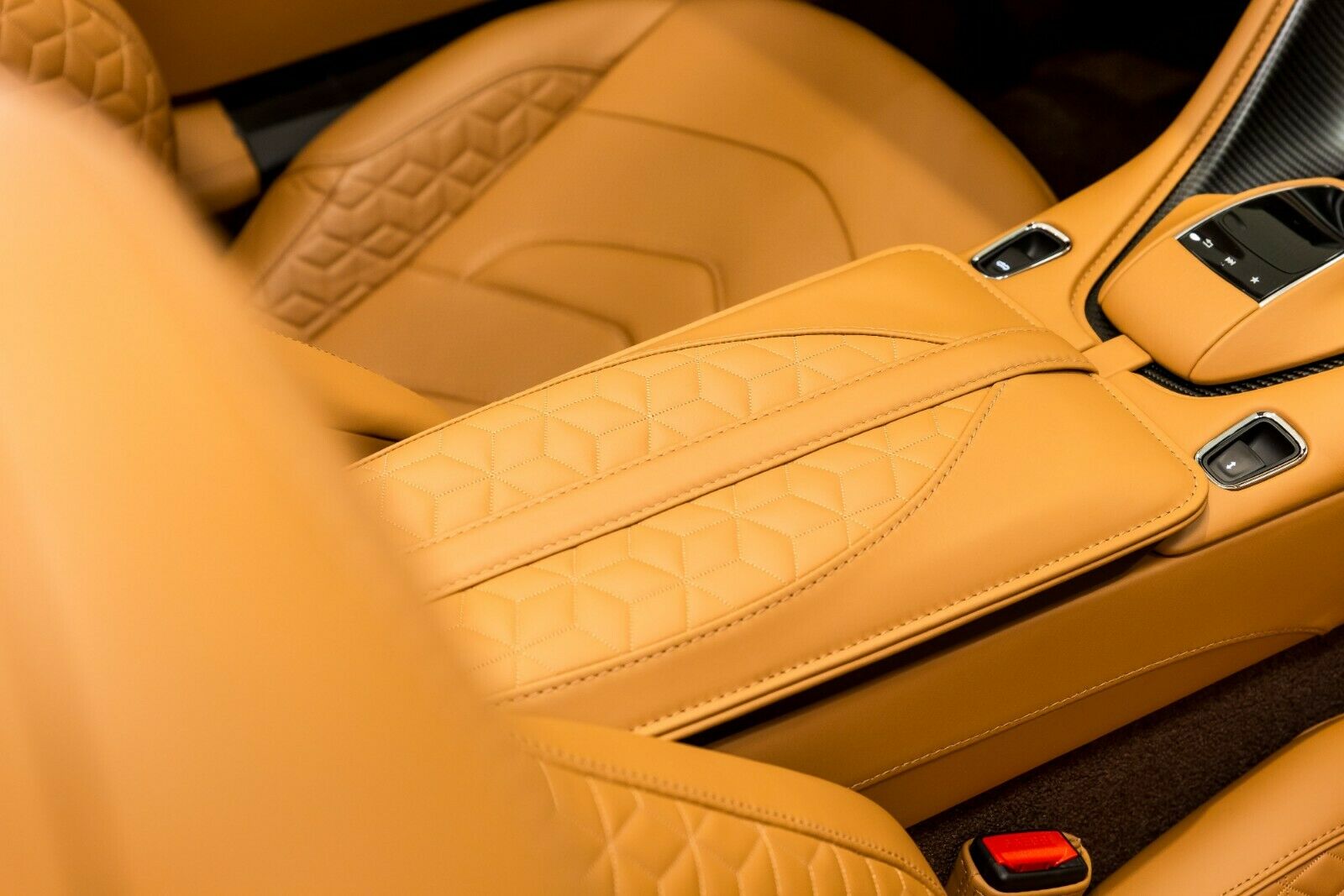 2022 Aston Martin DBS Superleggera V12 Volante by Q, 6/15