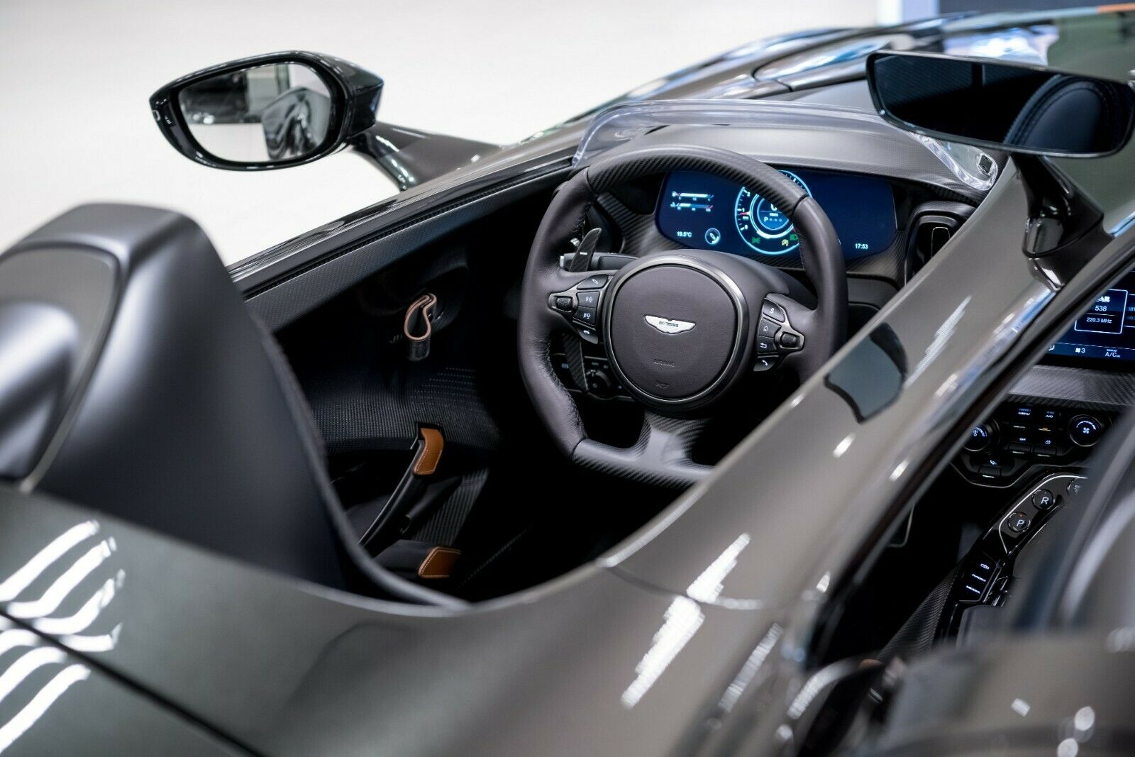 2022 Aston Martin DBR1 V12 Speedster, 2/15