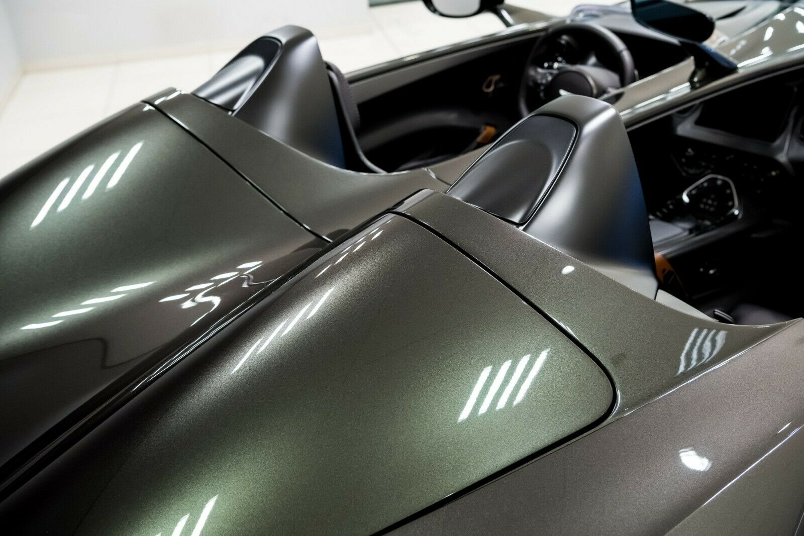2022 Aston Martin DBR1 V12 Speedster, 11/15