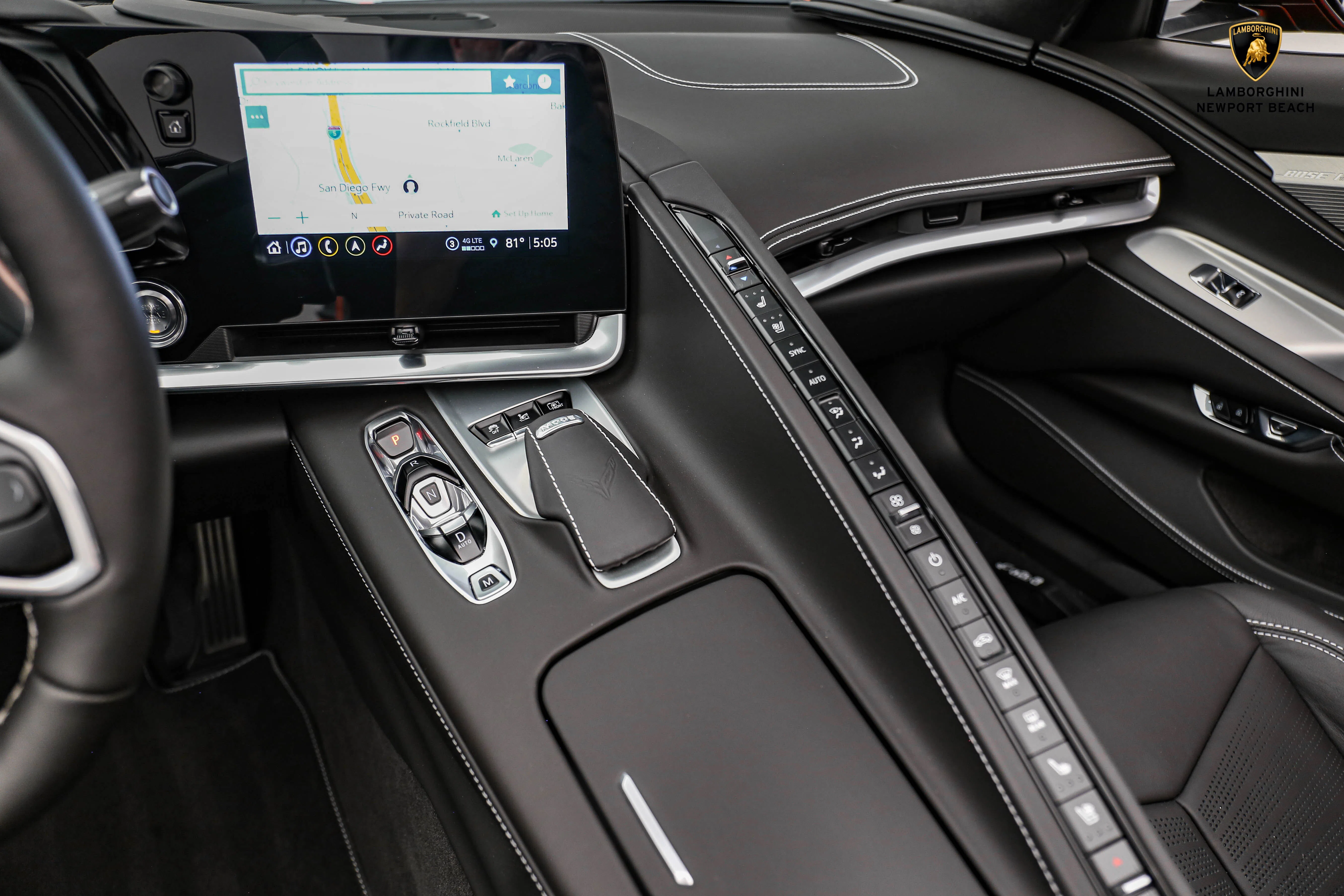 2021 Chevrolet Corvette Stingray interior, center console, Jet Black