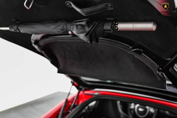 2019 Aston Martin Vantage trunk