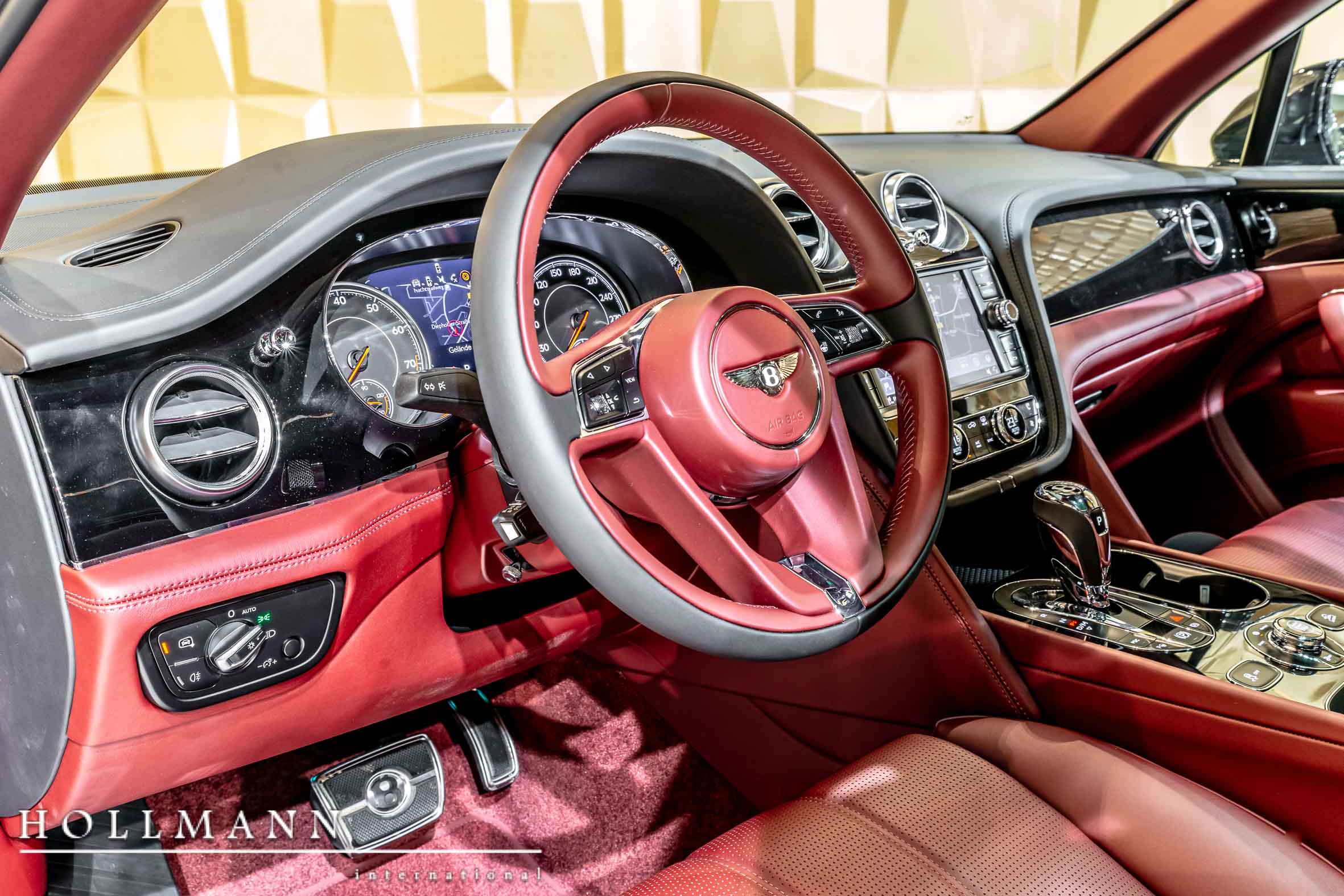 2018 Bentley Bentayga, 10/18