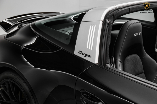 2016 Porsche 911 Targa 4 GTS, 5/20