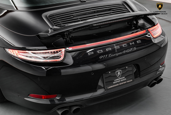 2016 Porsche 911 Targa 4 GTS, 11/20