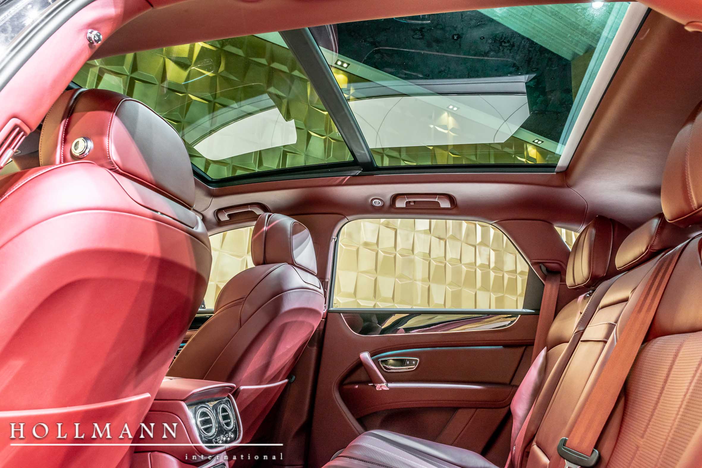 2018 Bentley Bentayga, 14/18