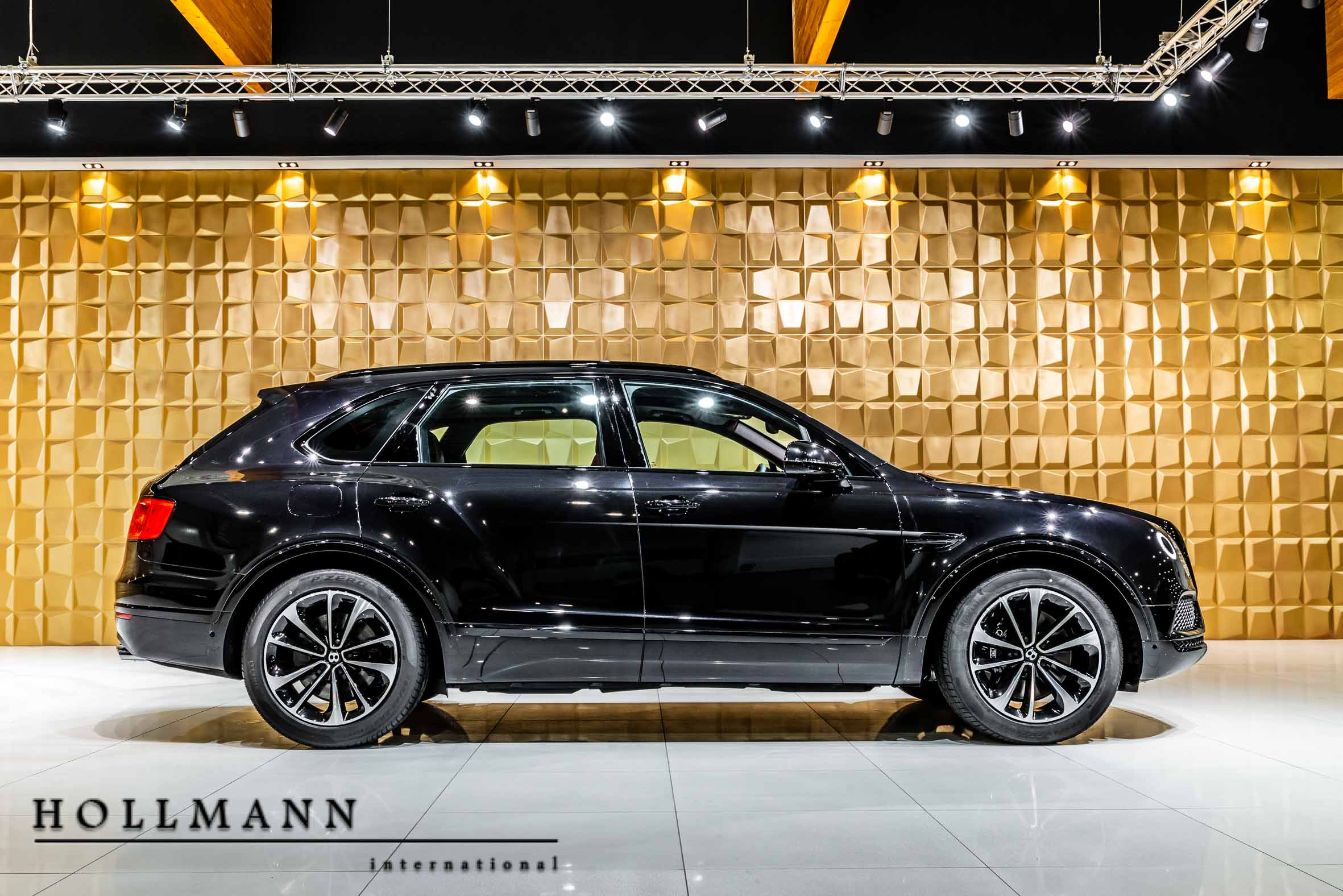 2018 Bentley Bentayga, 18/18