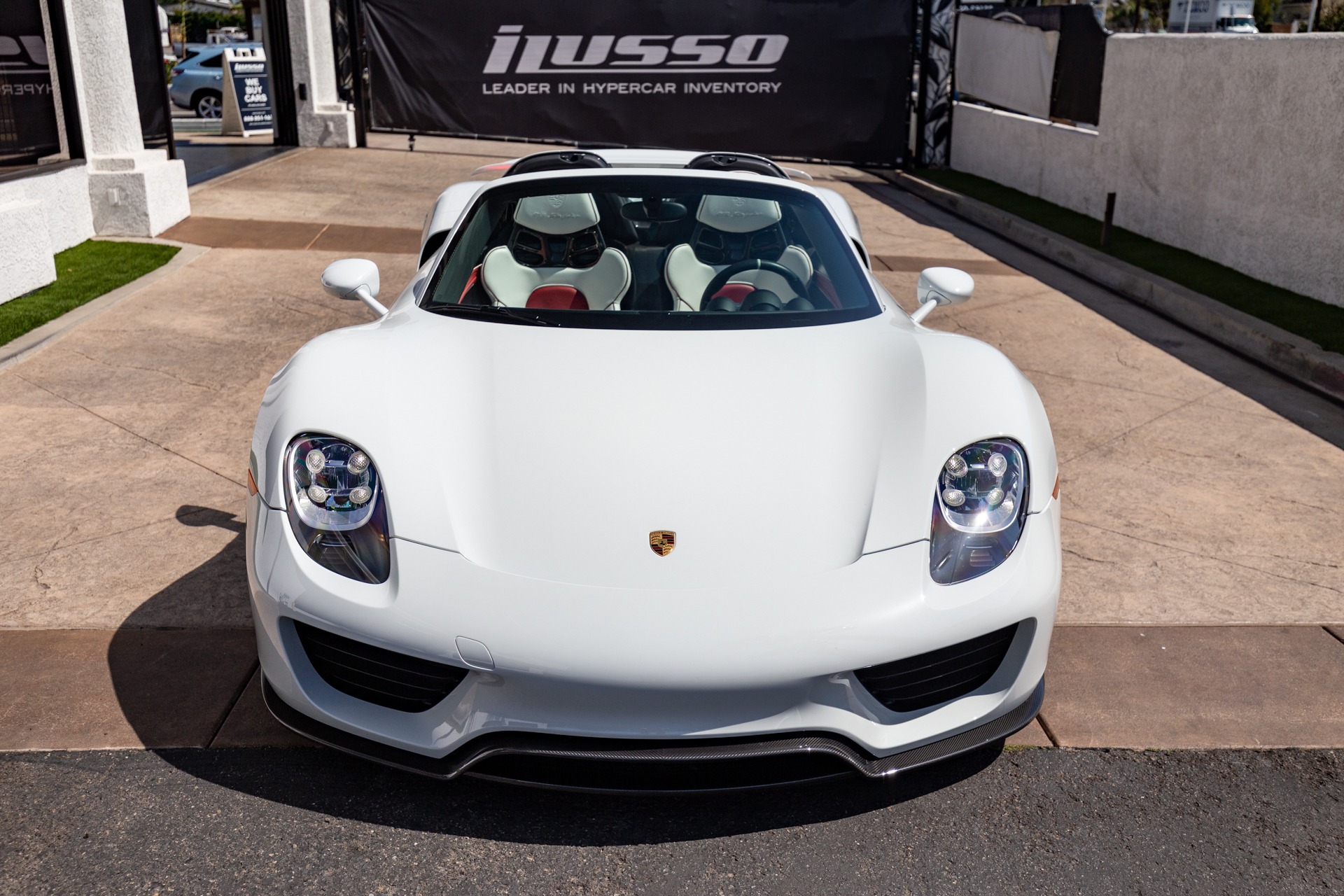 2015 Porsche 918 Spyder, 2/20