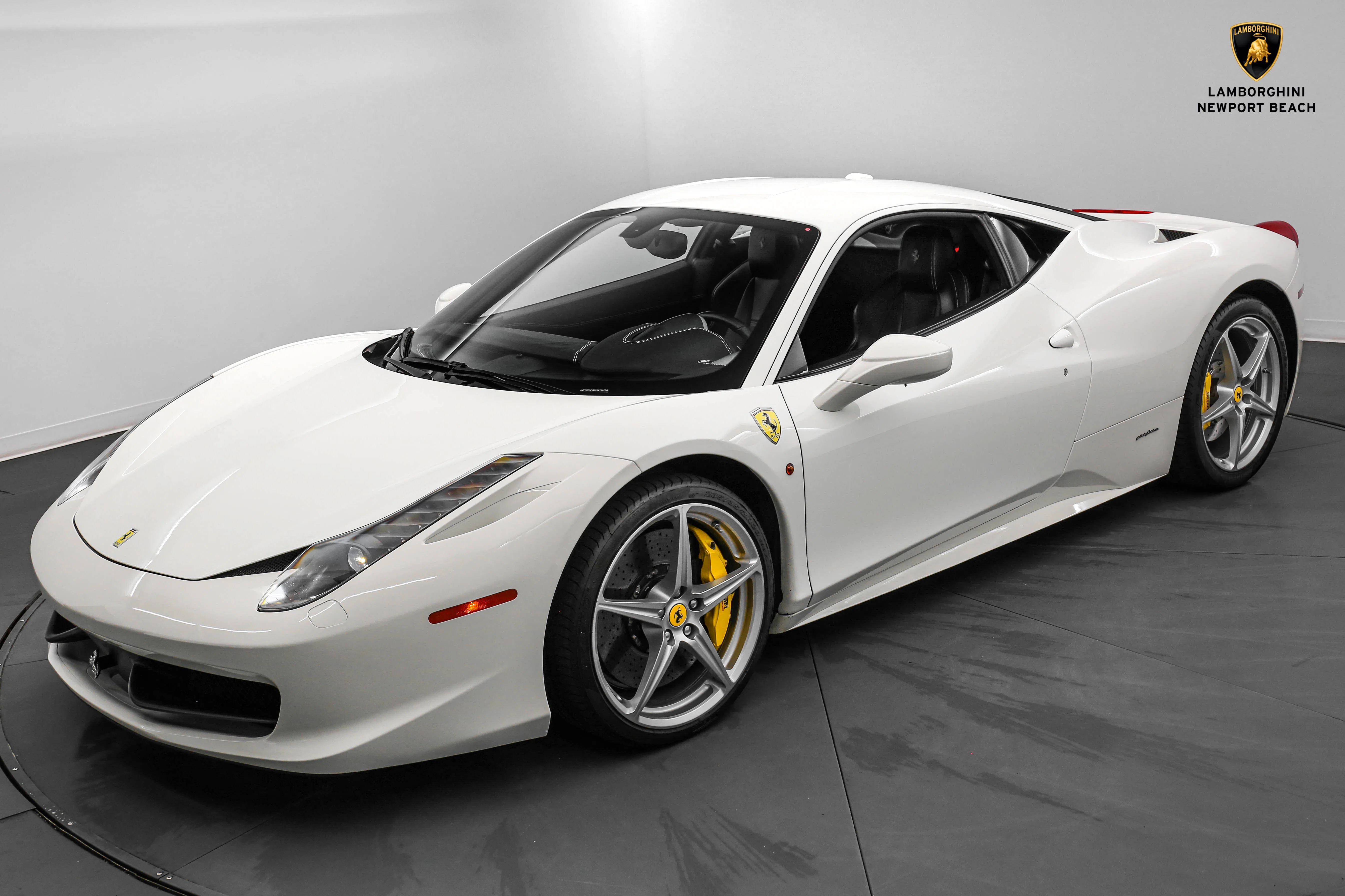 2015 Ferrari 458 Italia for sale, exterior, Bianco Avus