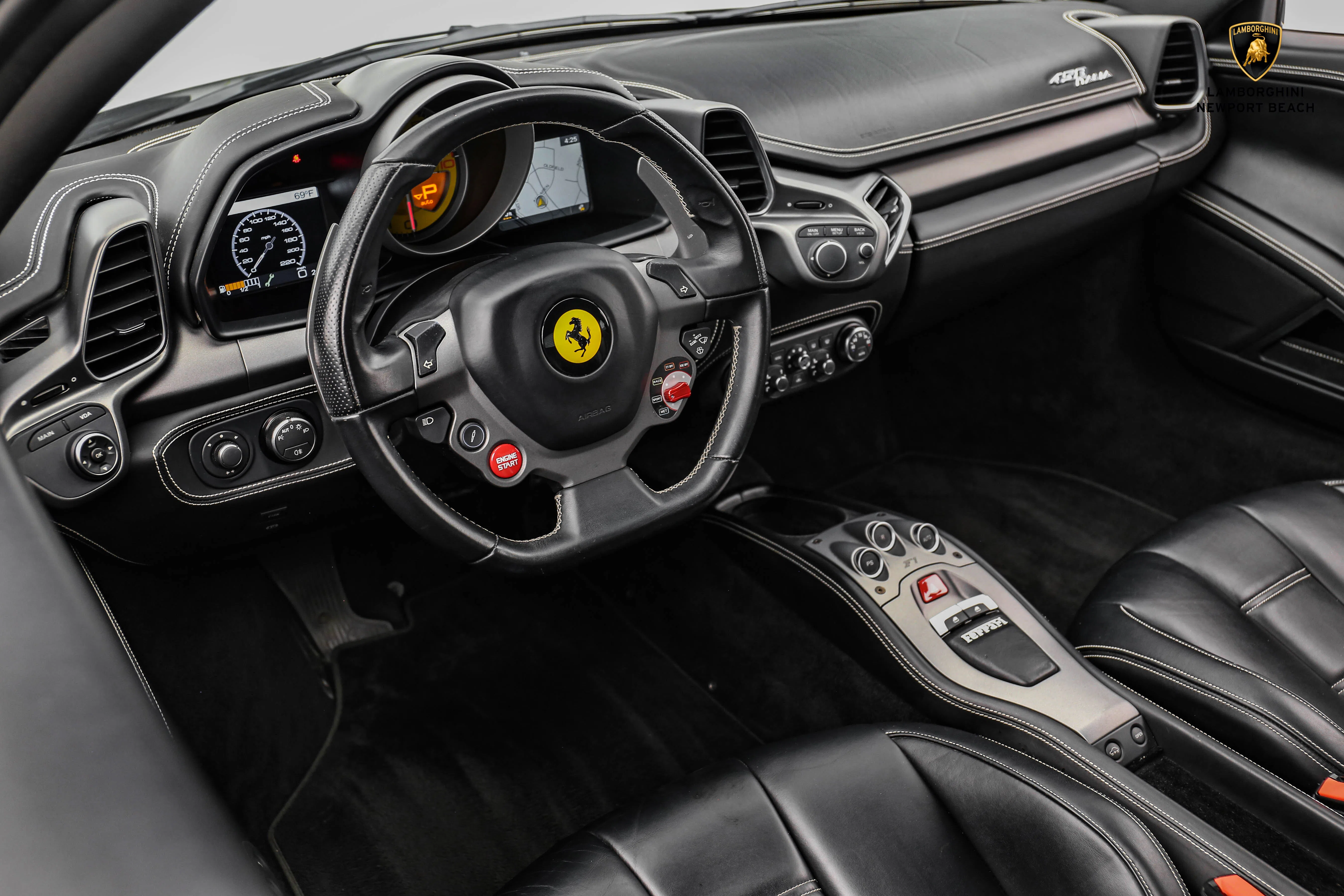 2015 Ferrari 458 Italia interior, dashboard, Nero, Leather