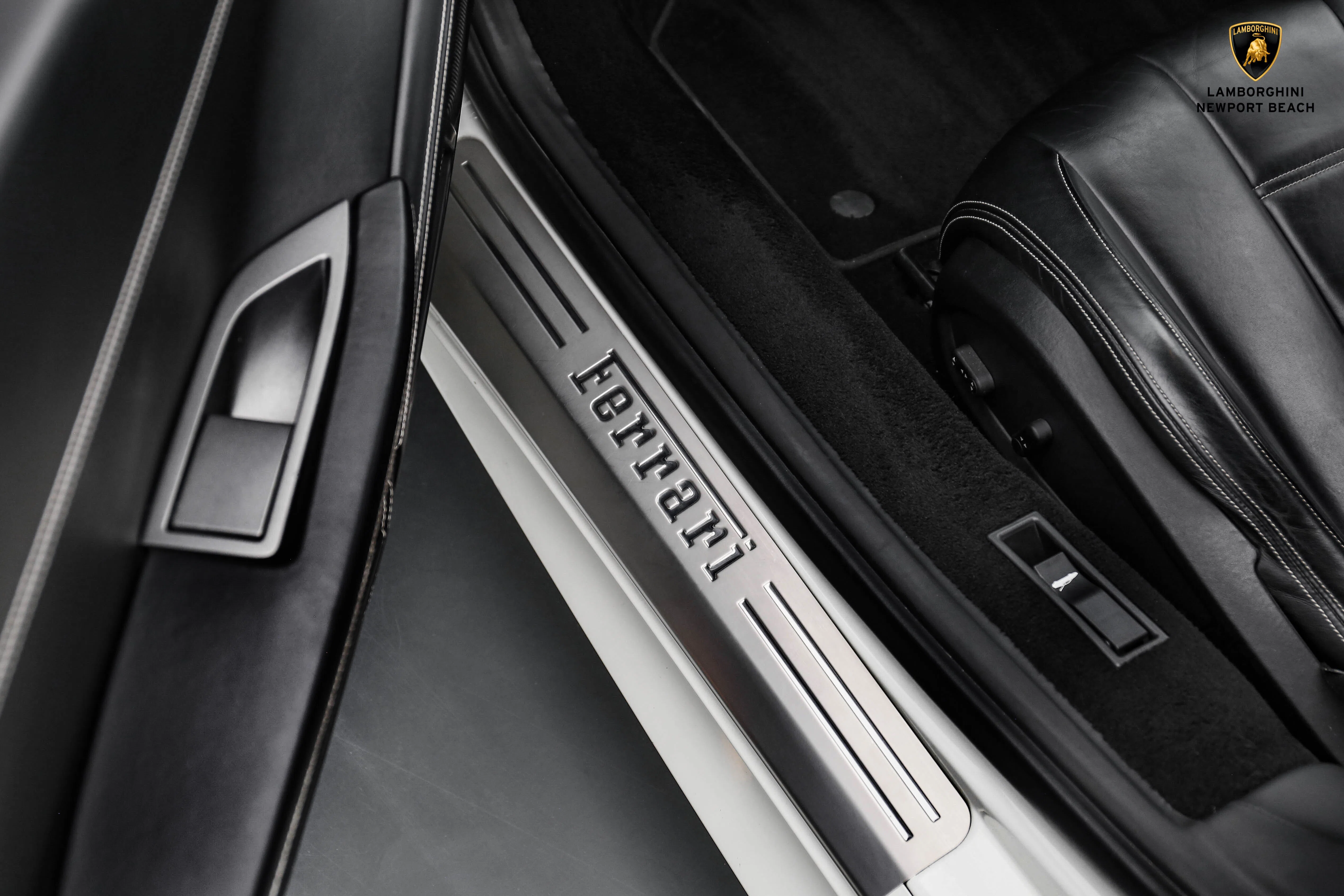 2015 Ferrari 458 Italia interior, door sill, Nero, Leather
