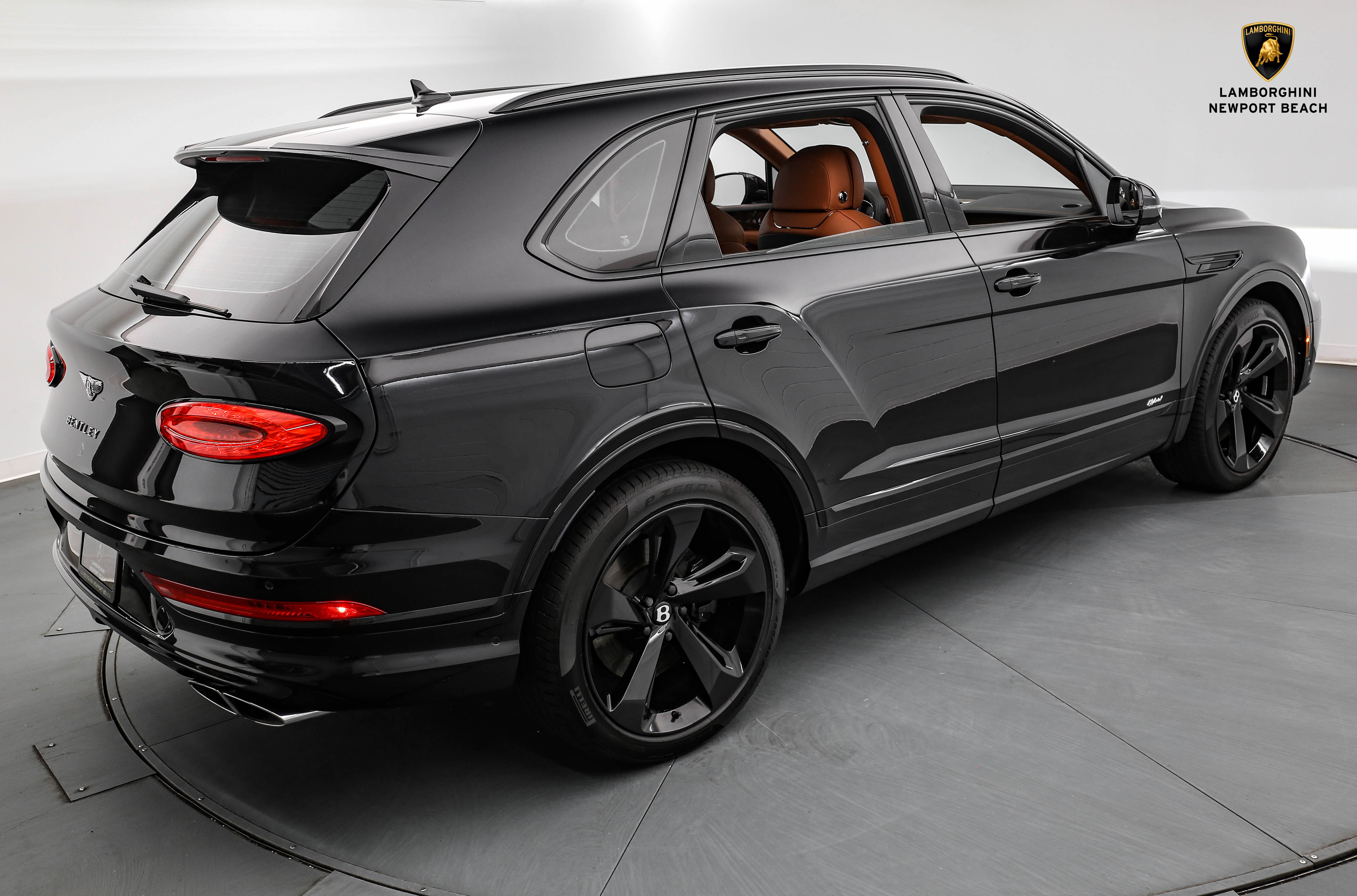 2021 Bentley Bentayga, 8/19