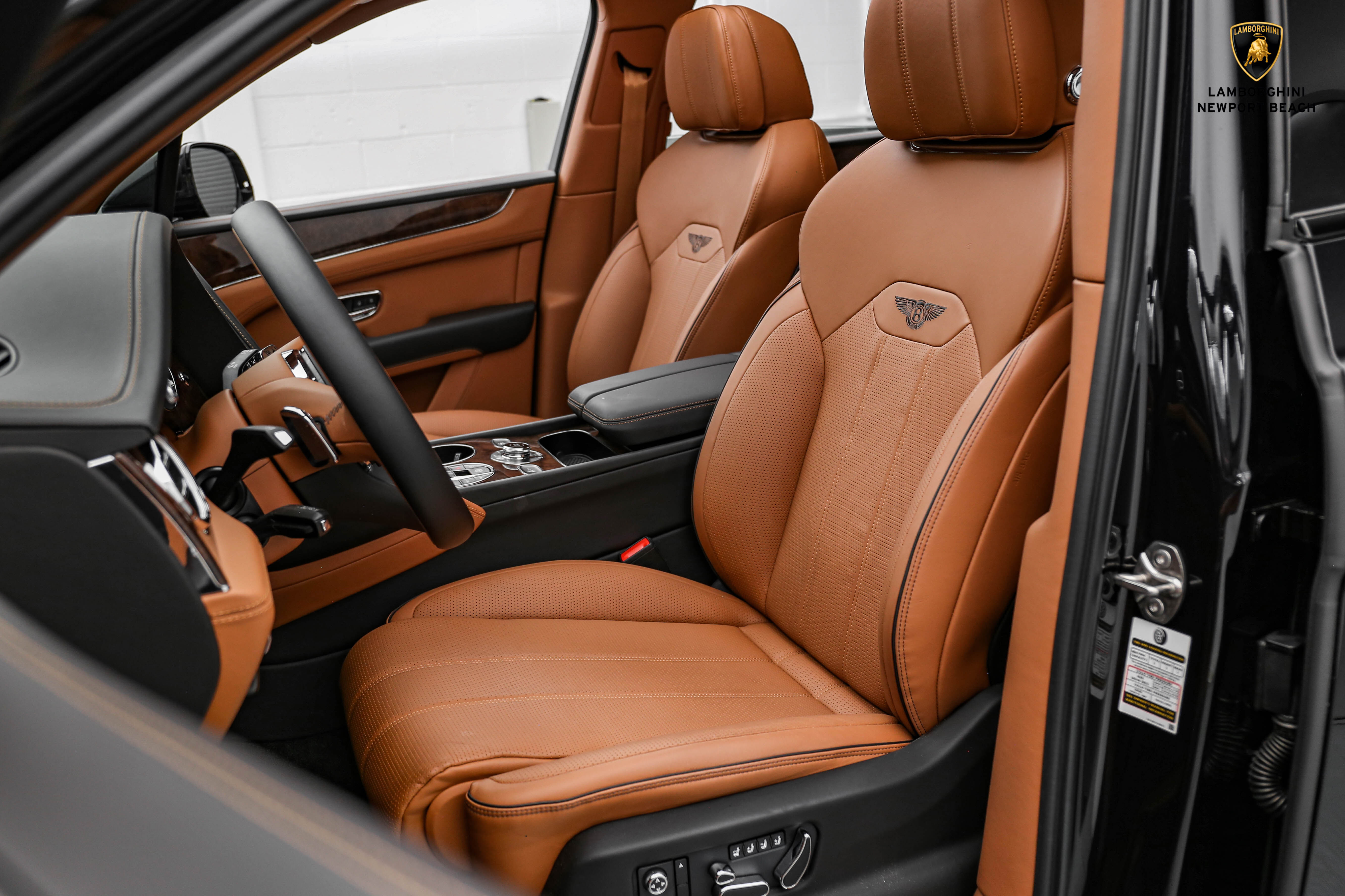 2021 Bentley Bentayga, 11/19