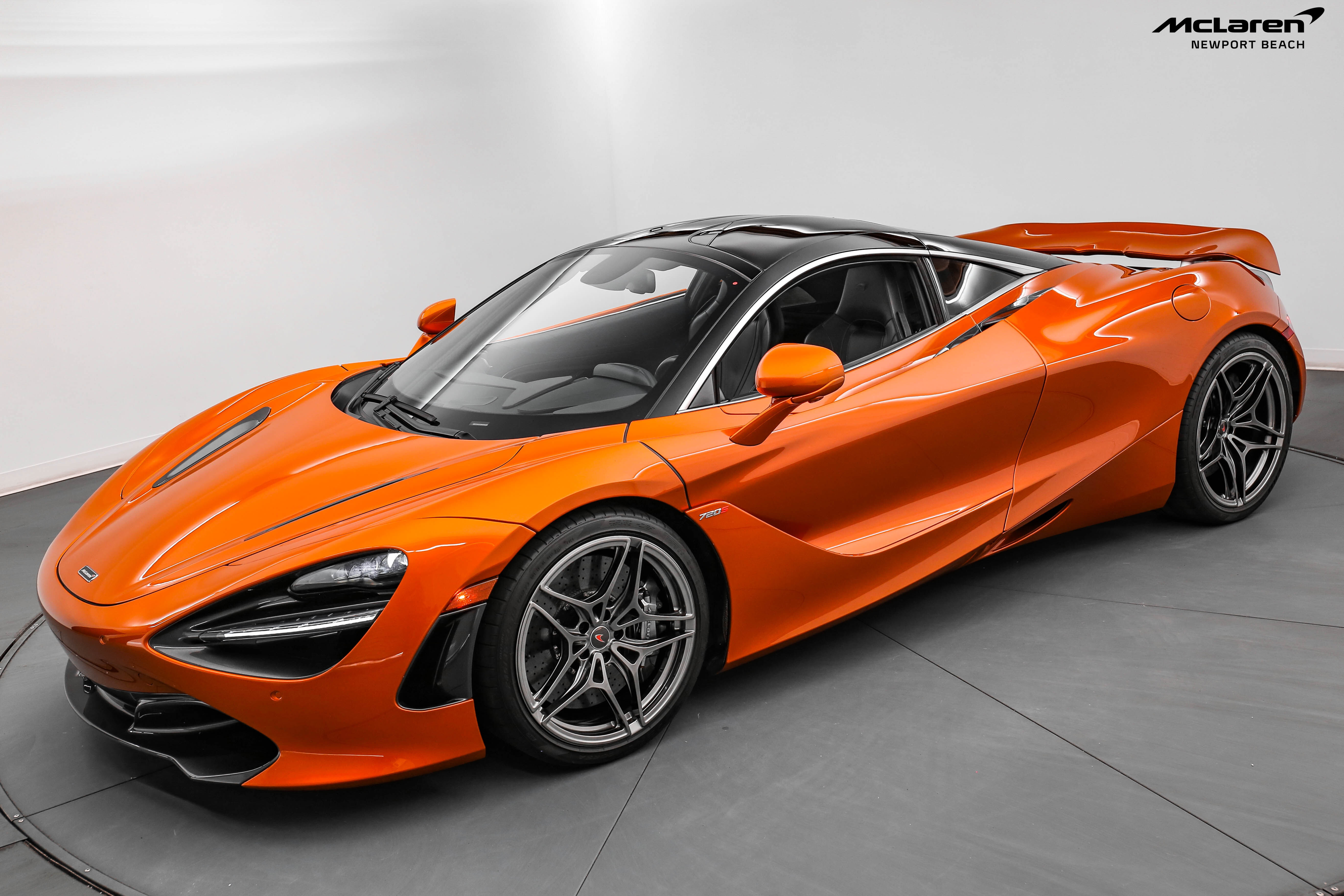 2018 McLaren 720S Luxury, 3/20