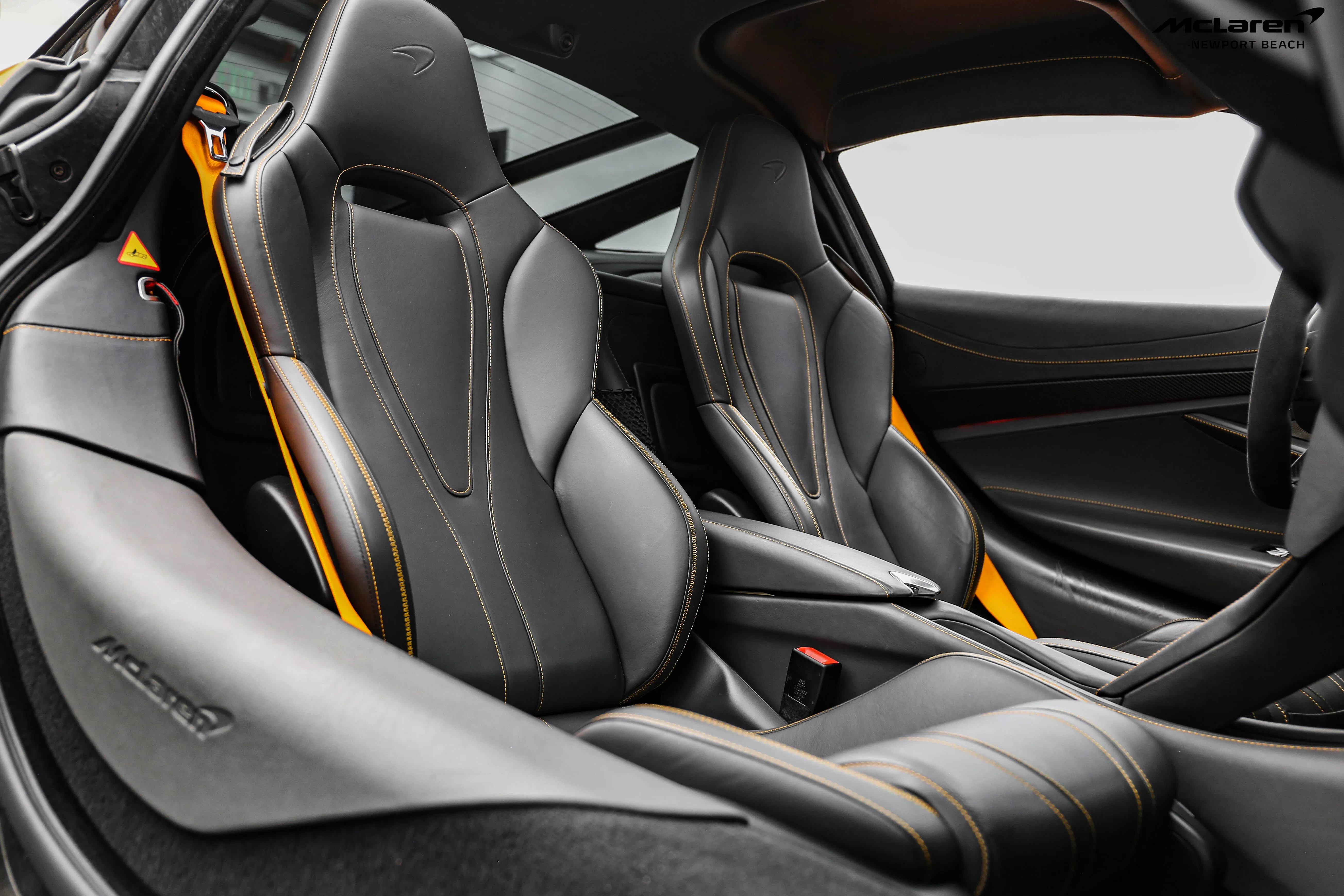 2018 McLaren 720S Luxury interior, seats, Carbon Black