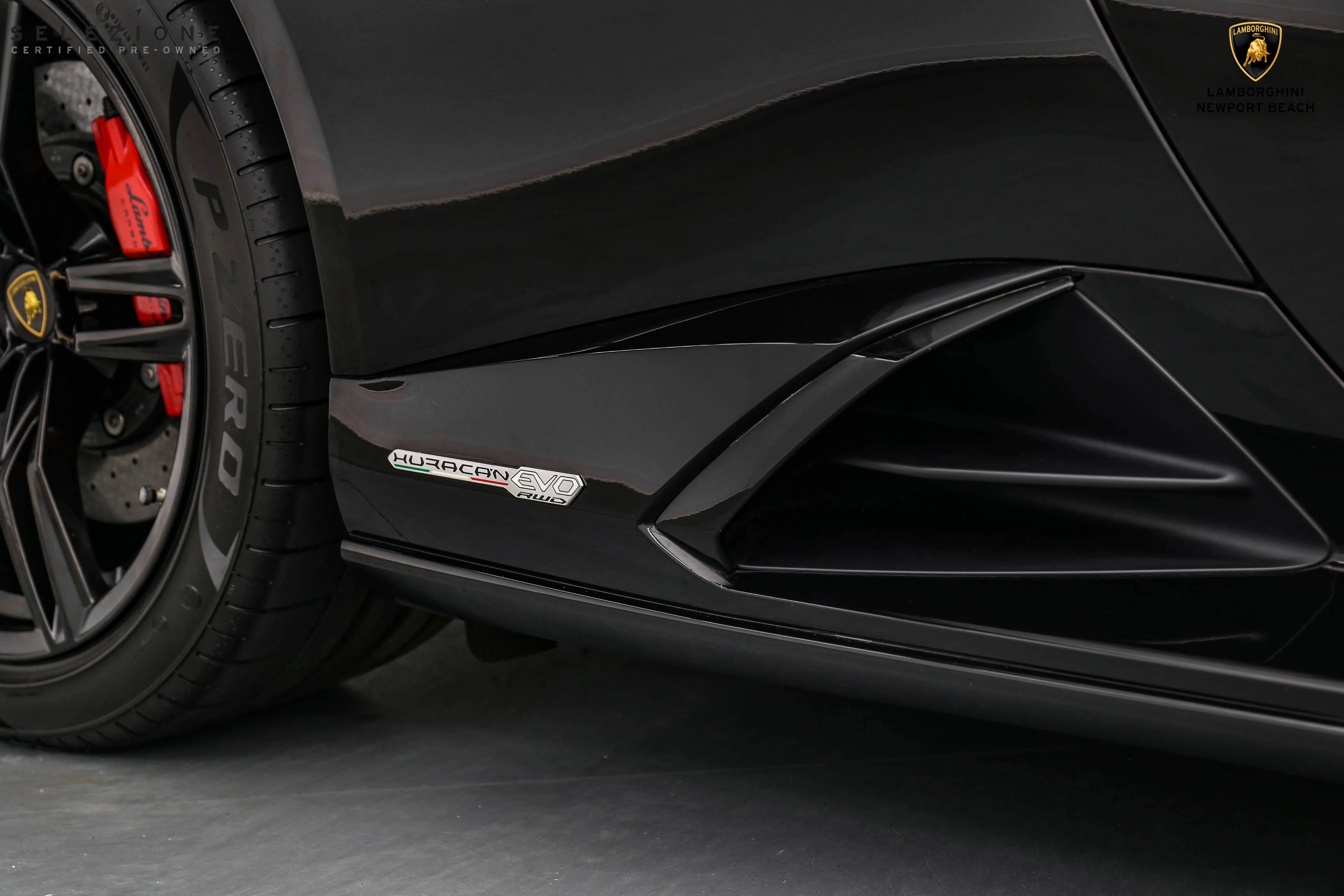 2020 Lamborghini Huracan EVO RWD for sale, exterior, Nero Noctis