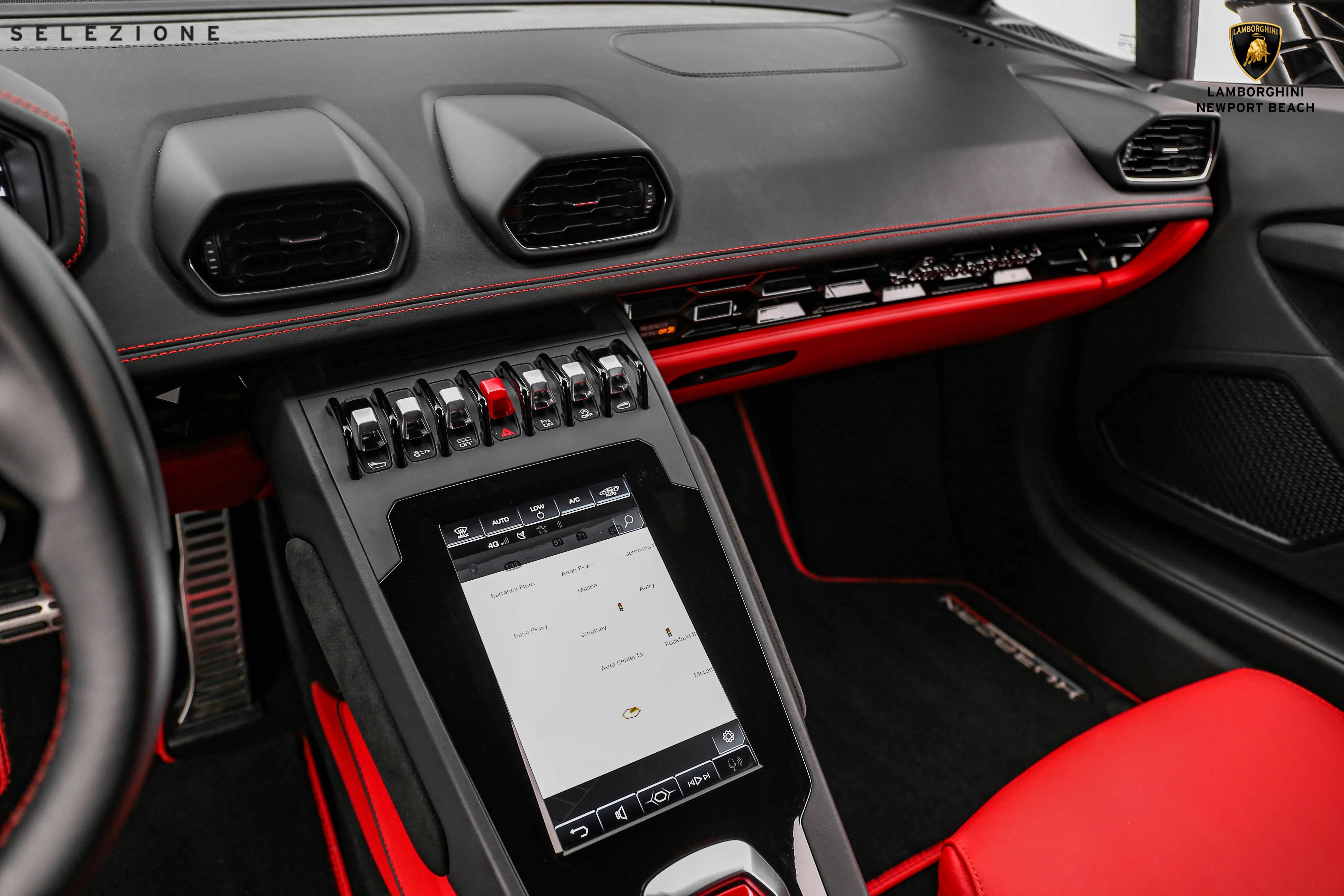 2020 Lamborghini Huracan EVO RWD interior, Nero Ade/Rosso Alala