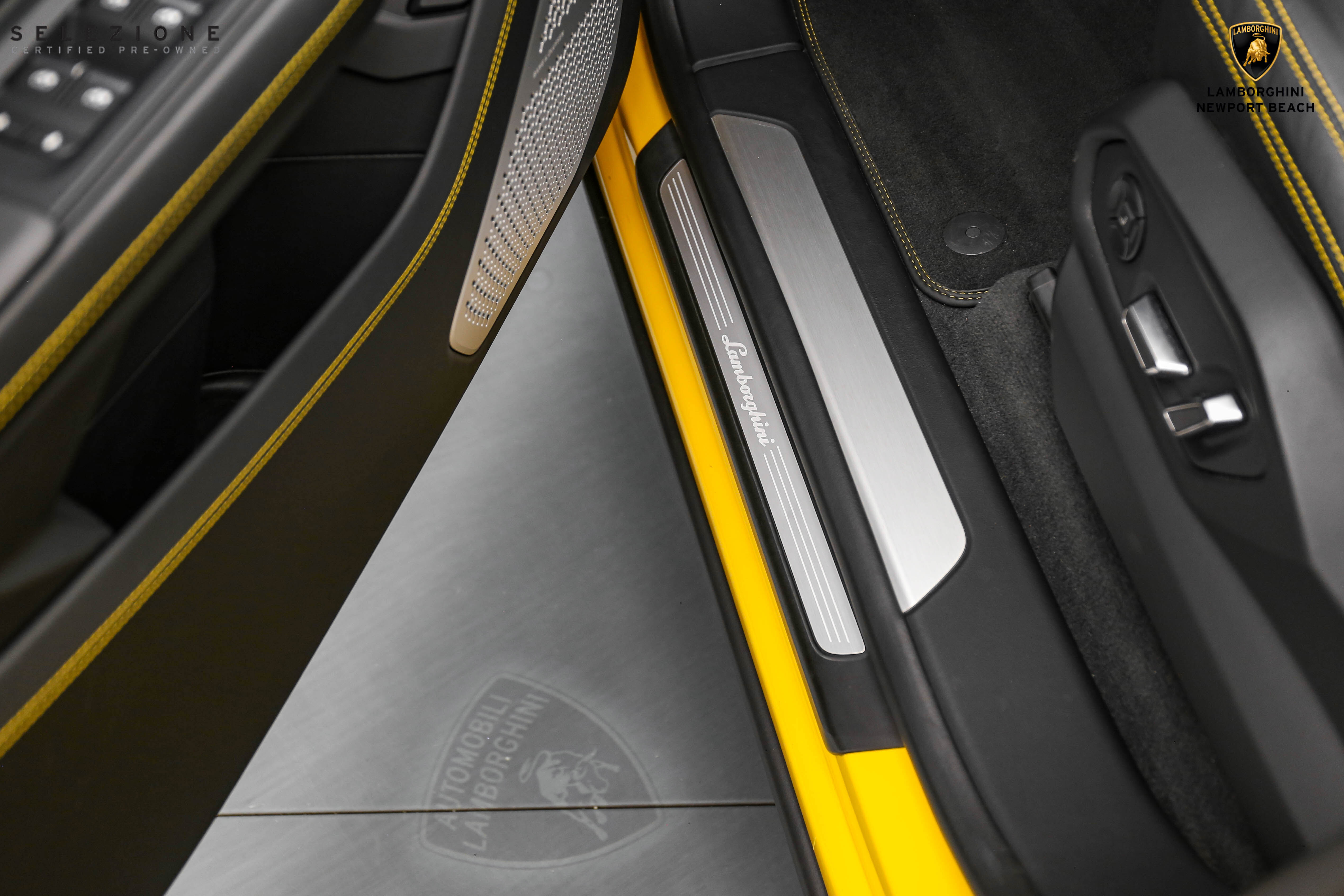 2020 Lamborghini Urus, 17/20
