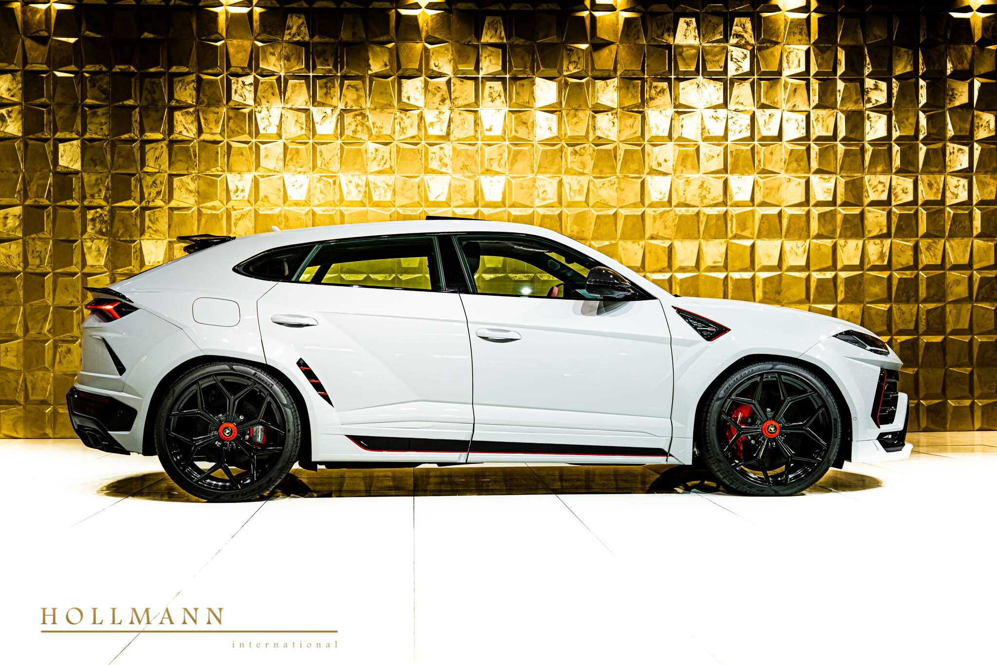2022 Lamborghini Urus by NOVITEC, 13/20