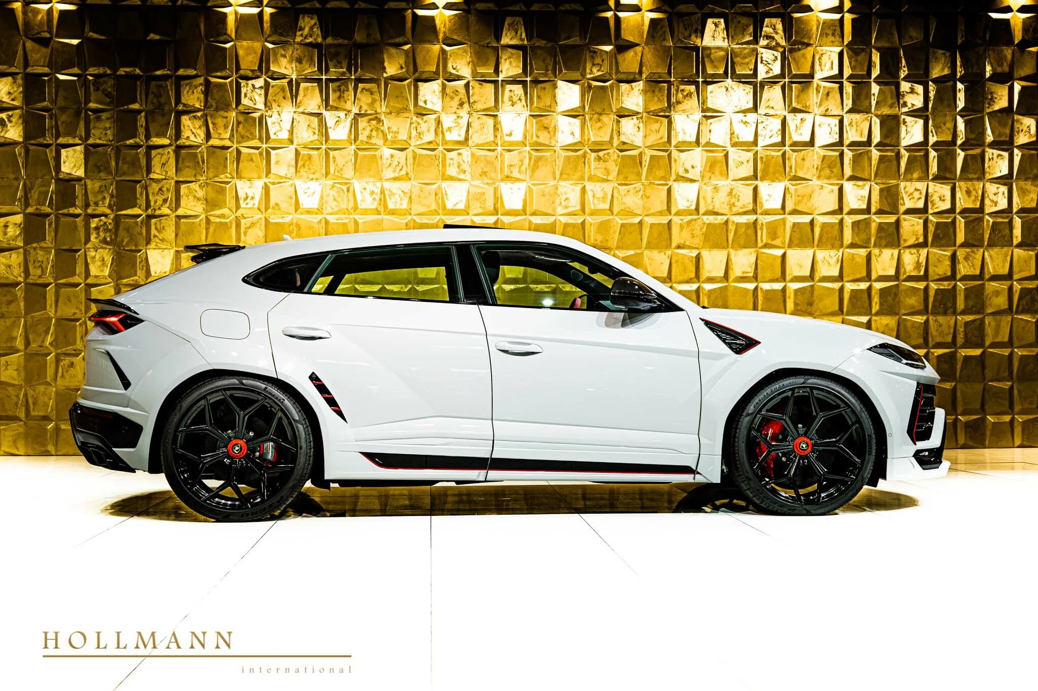 2022 Lamborghini Urus by NOVITEC, 13/20