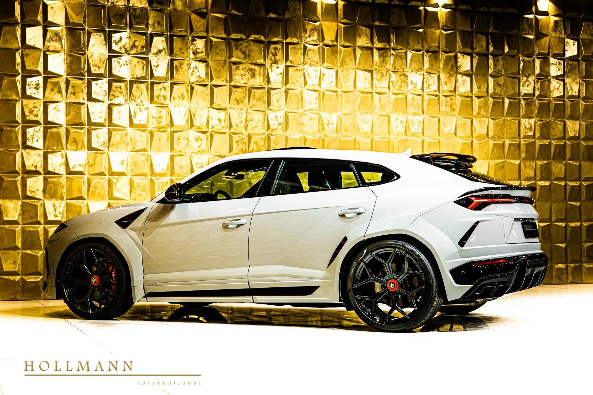 2022 Lamborghini Urus by NOVITEC, 18/20