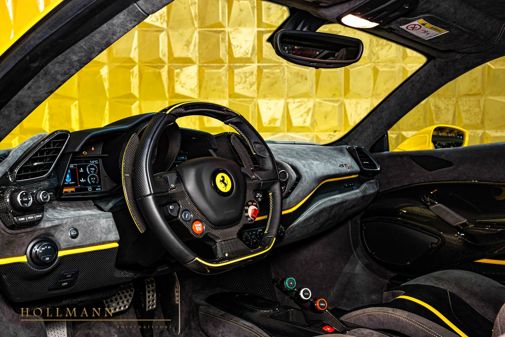 2021 Ferrari 488 Pista, 8/20