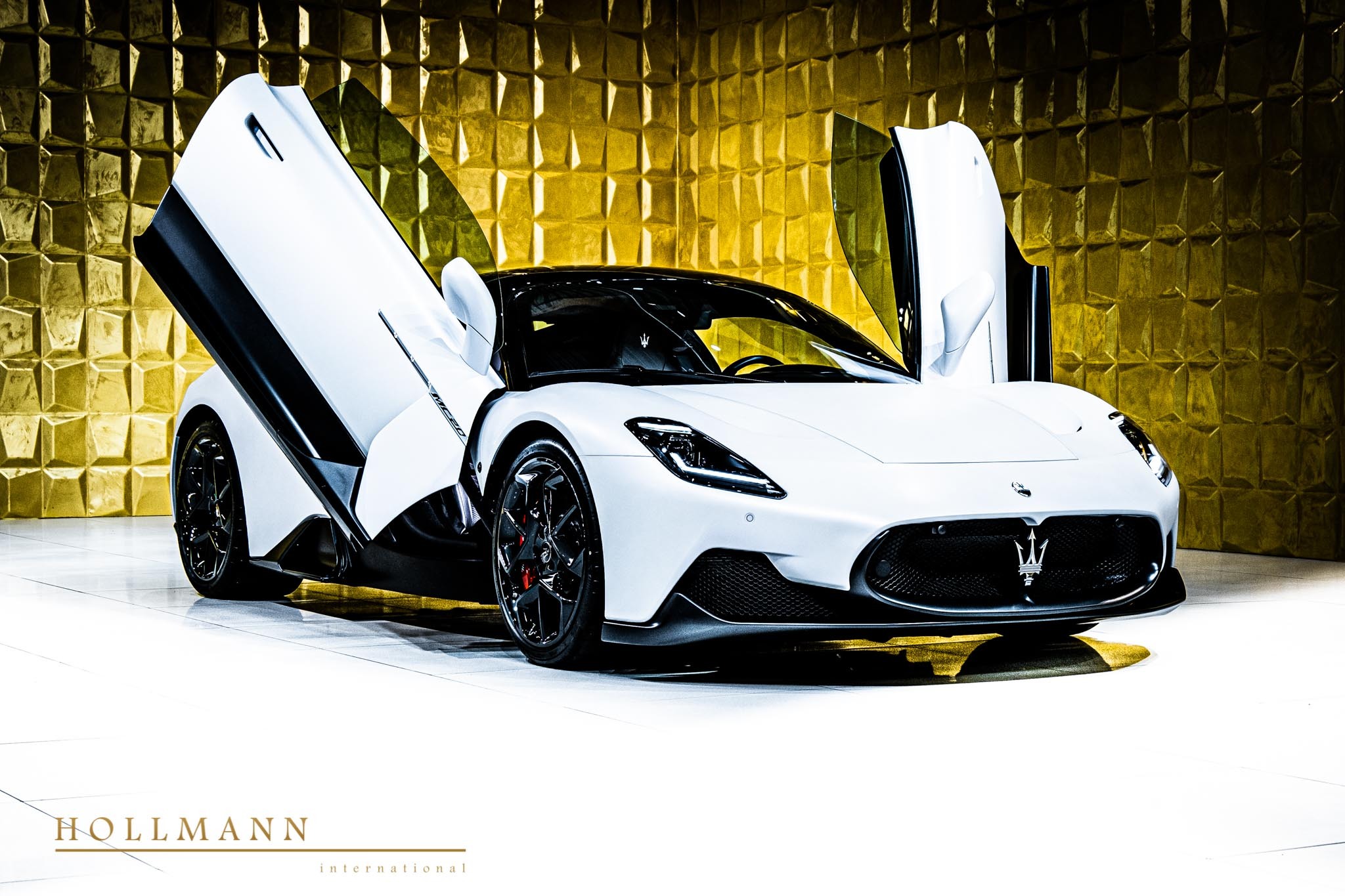 2022 Maserati MC20, 2/20