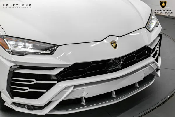 2021 Lamborghini Urus for sale, exterior, Bianco Monocerus