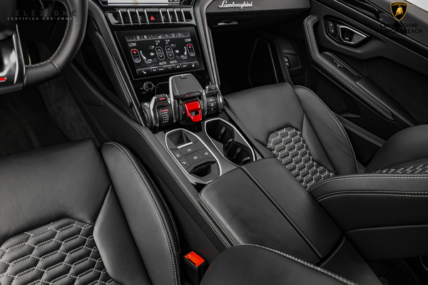 2021 Lamborghini Urus, 17/20