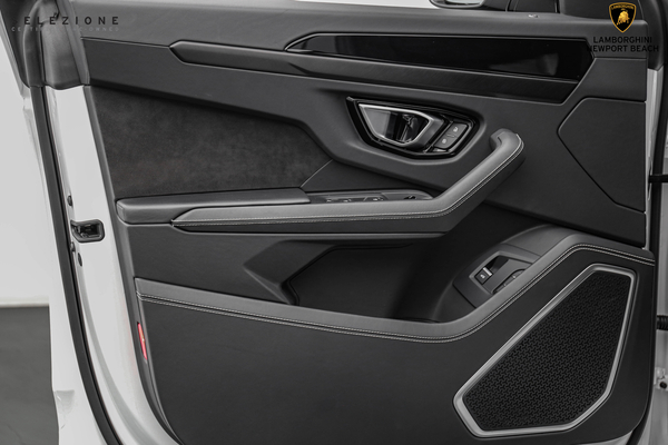 2021 Lamborghini Urus, 19/20