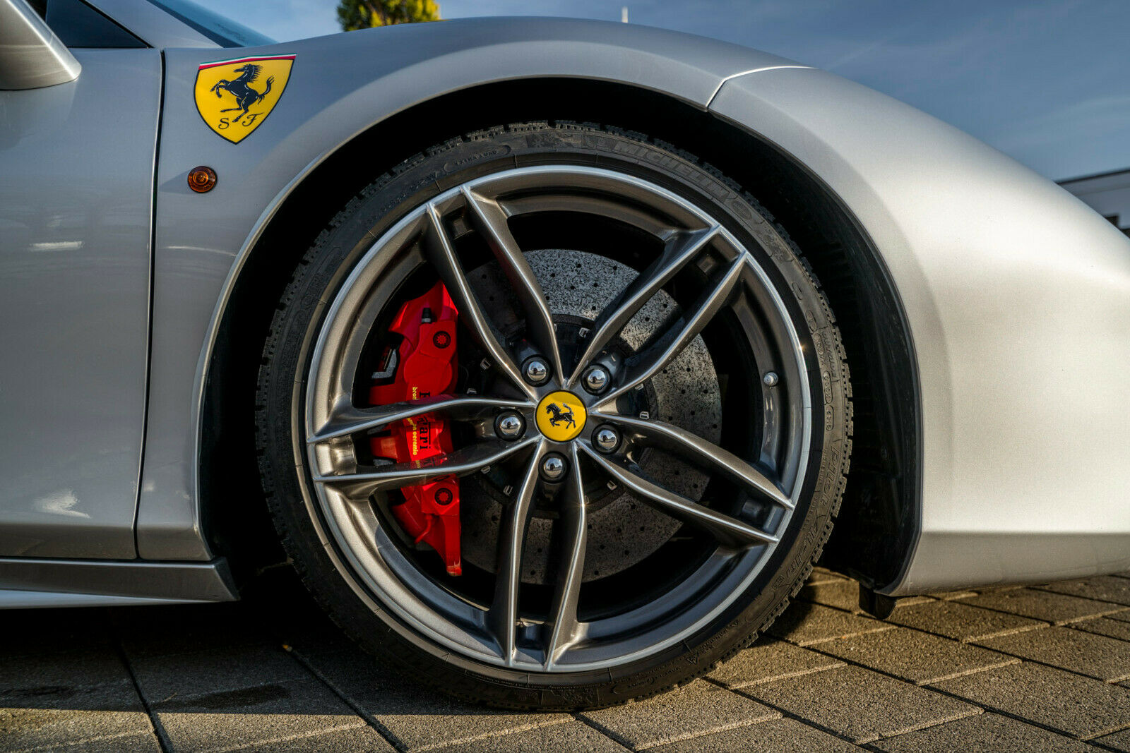 2017 Ferrari 488 Spider, 11/20