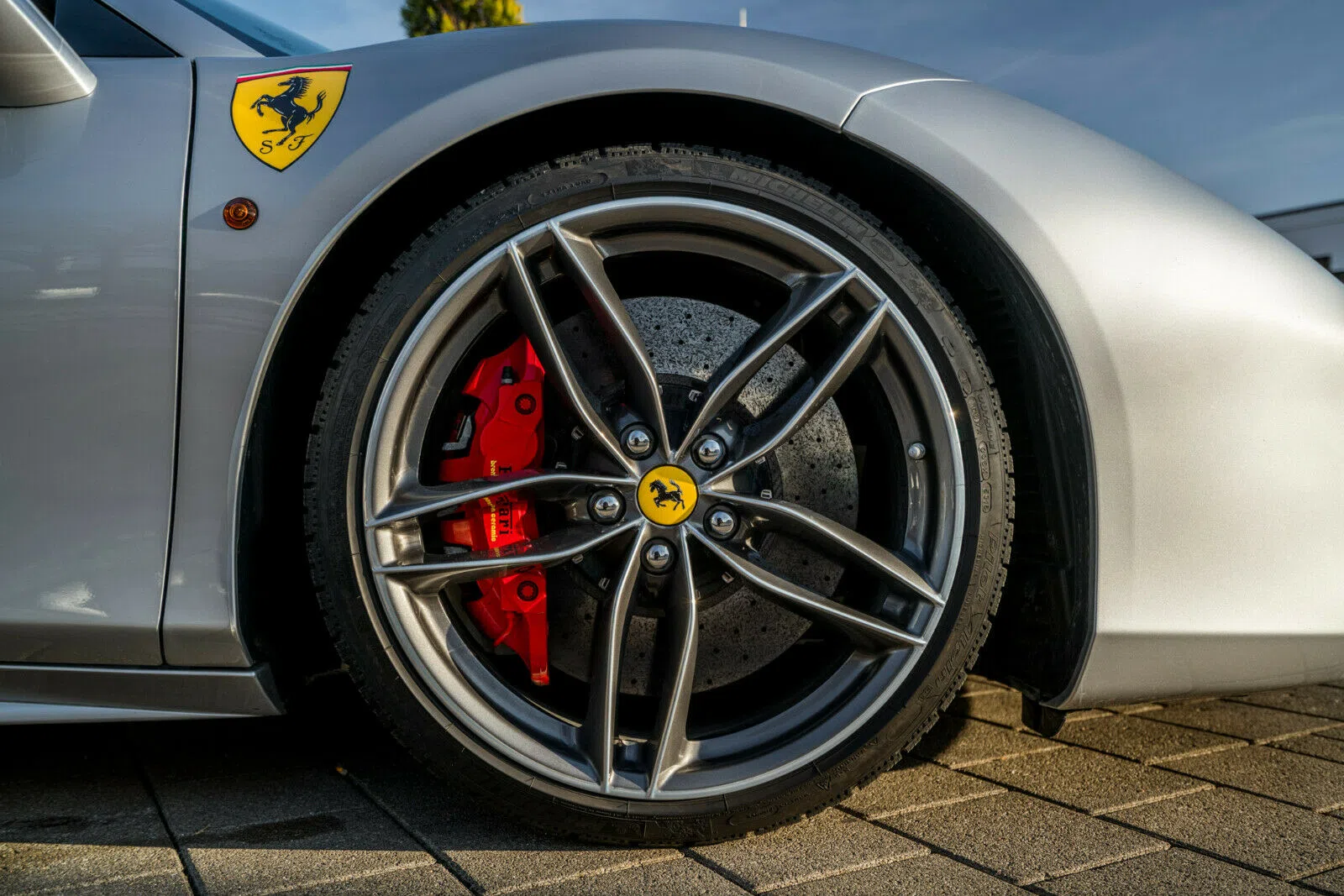 2017 Ferrari 488 Spider wheel